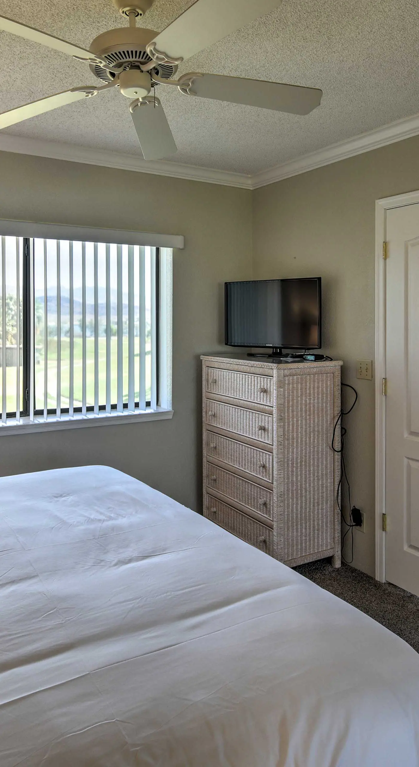 Lake Havasu Getaway w/ Golf Course & Lake Views!