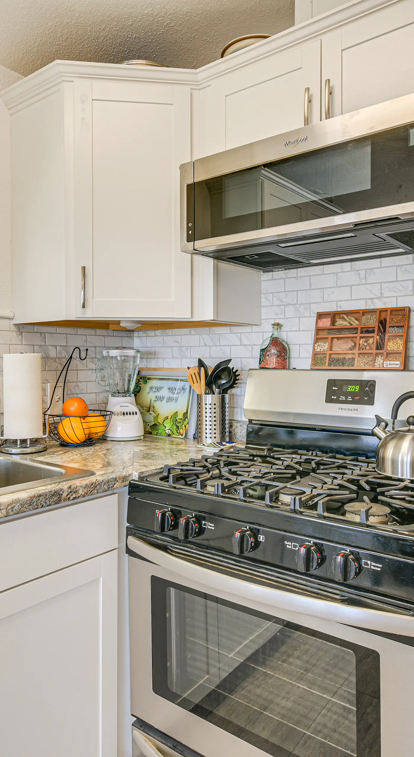 Steps to Beach: Lake Havasu City Home w/ Grill!