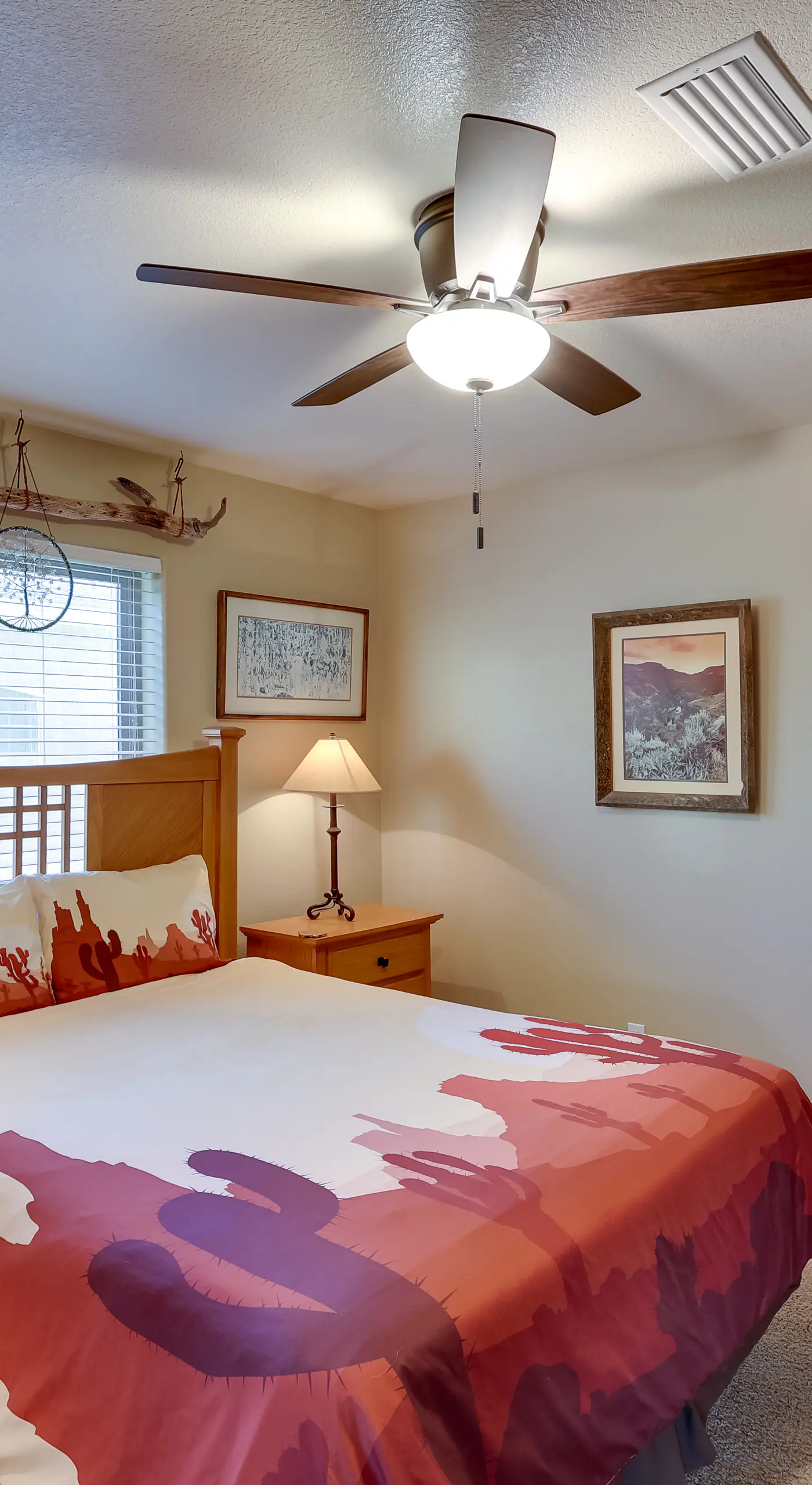3 Mi to Lake Havasu! Retreat w/ Poolside Oasis