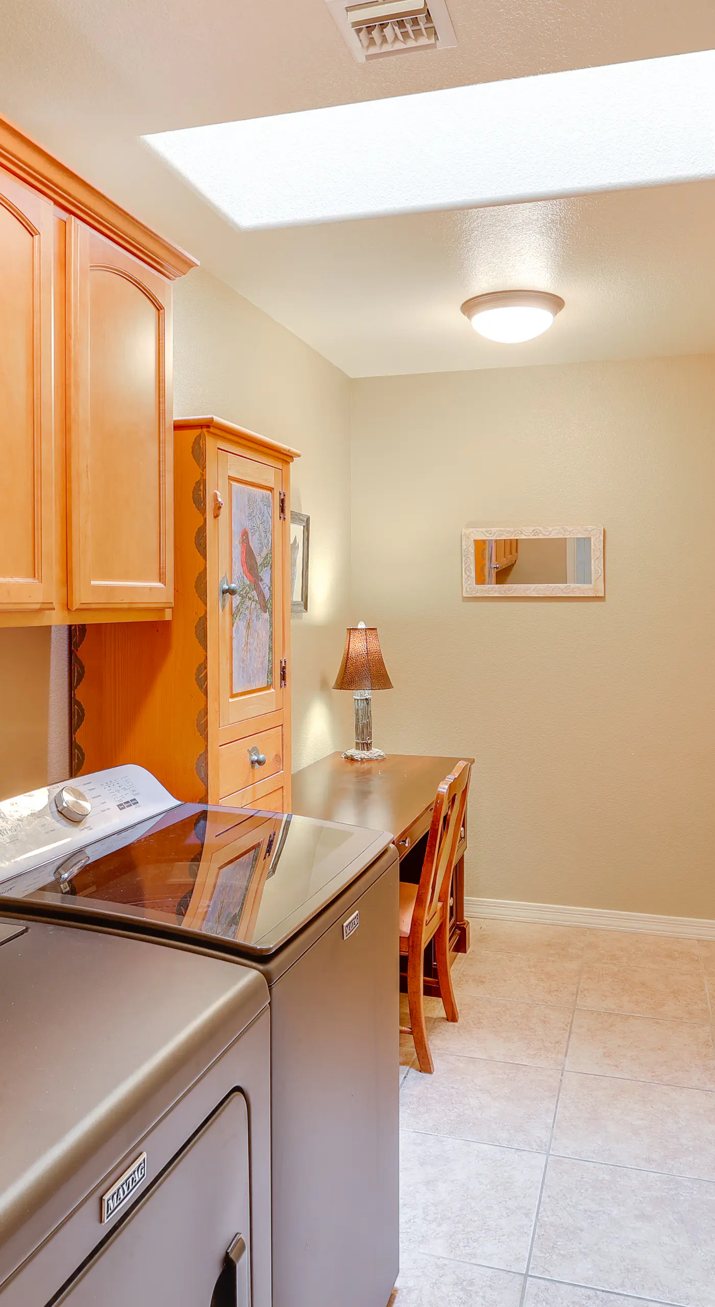 3 Mi to Lake Havasu! Retreat w/ Poolside Oasis