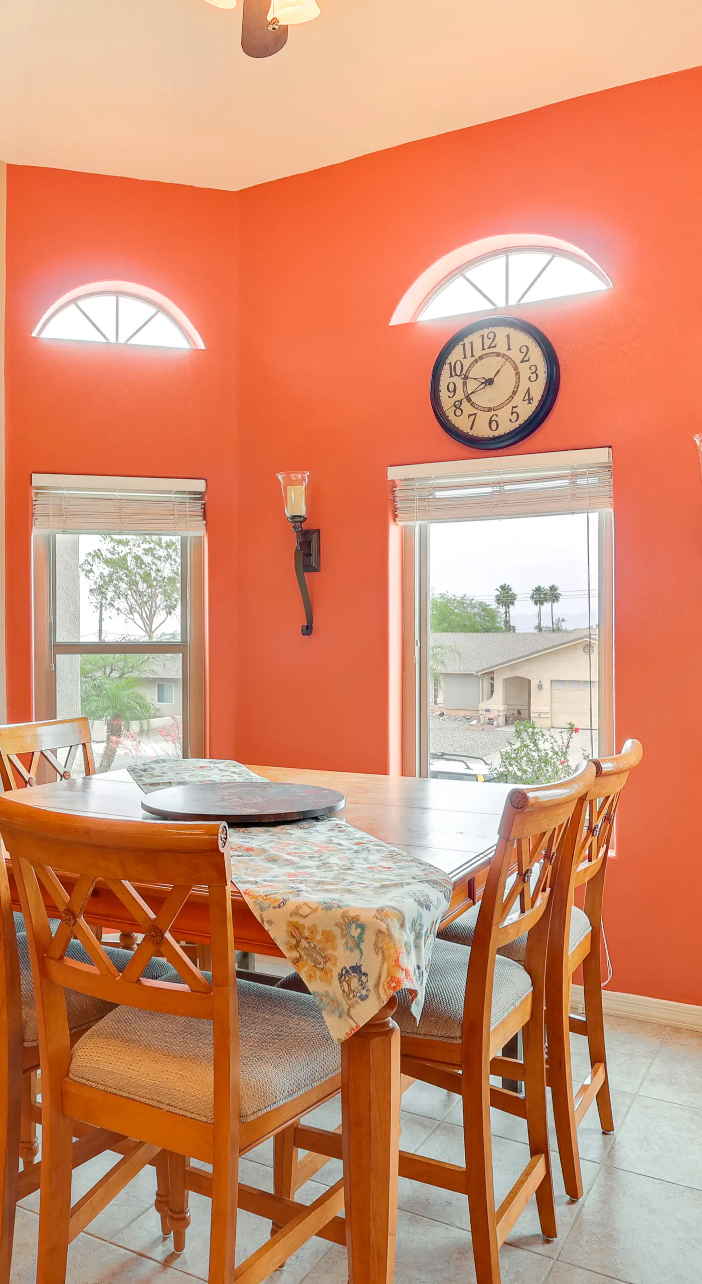 3 Mi to Lake Havasu! Retreat w/ Poolside Oasis