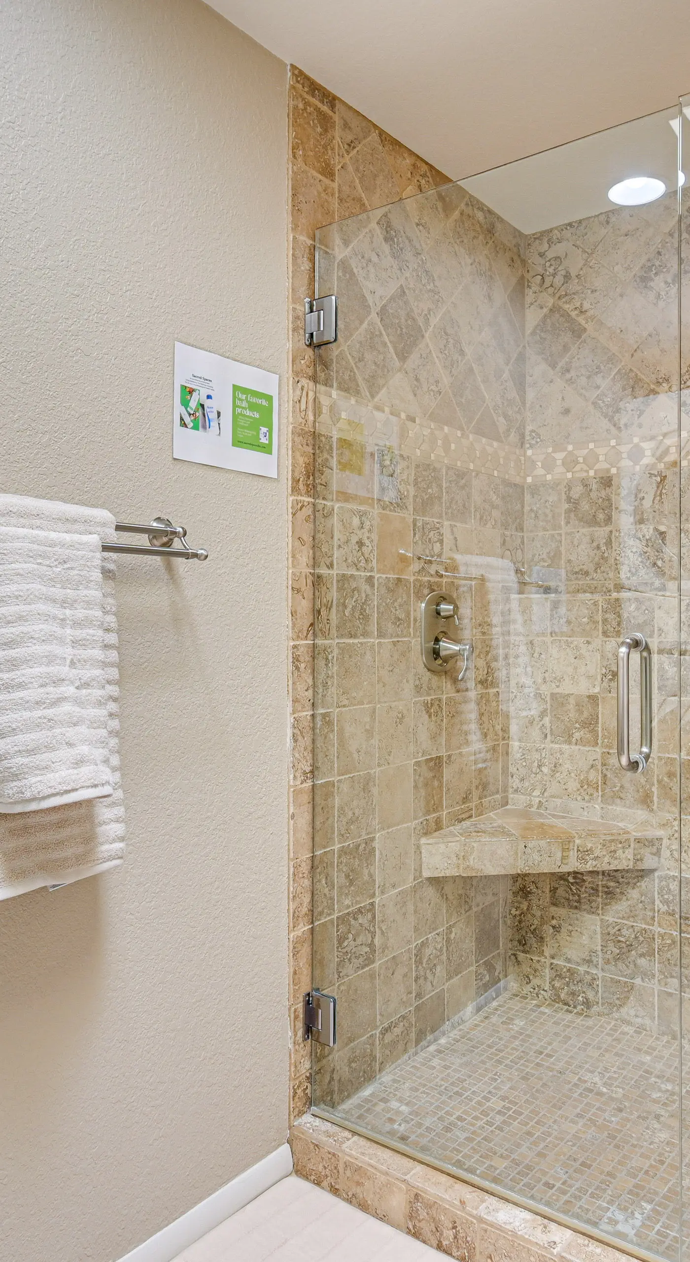 Patio & Pool Access: Lake Havasu City Gem
