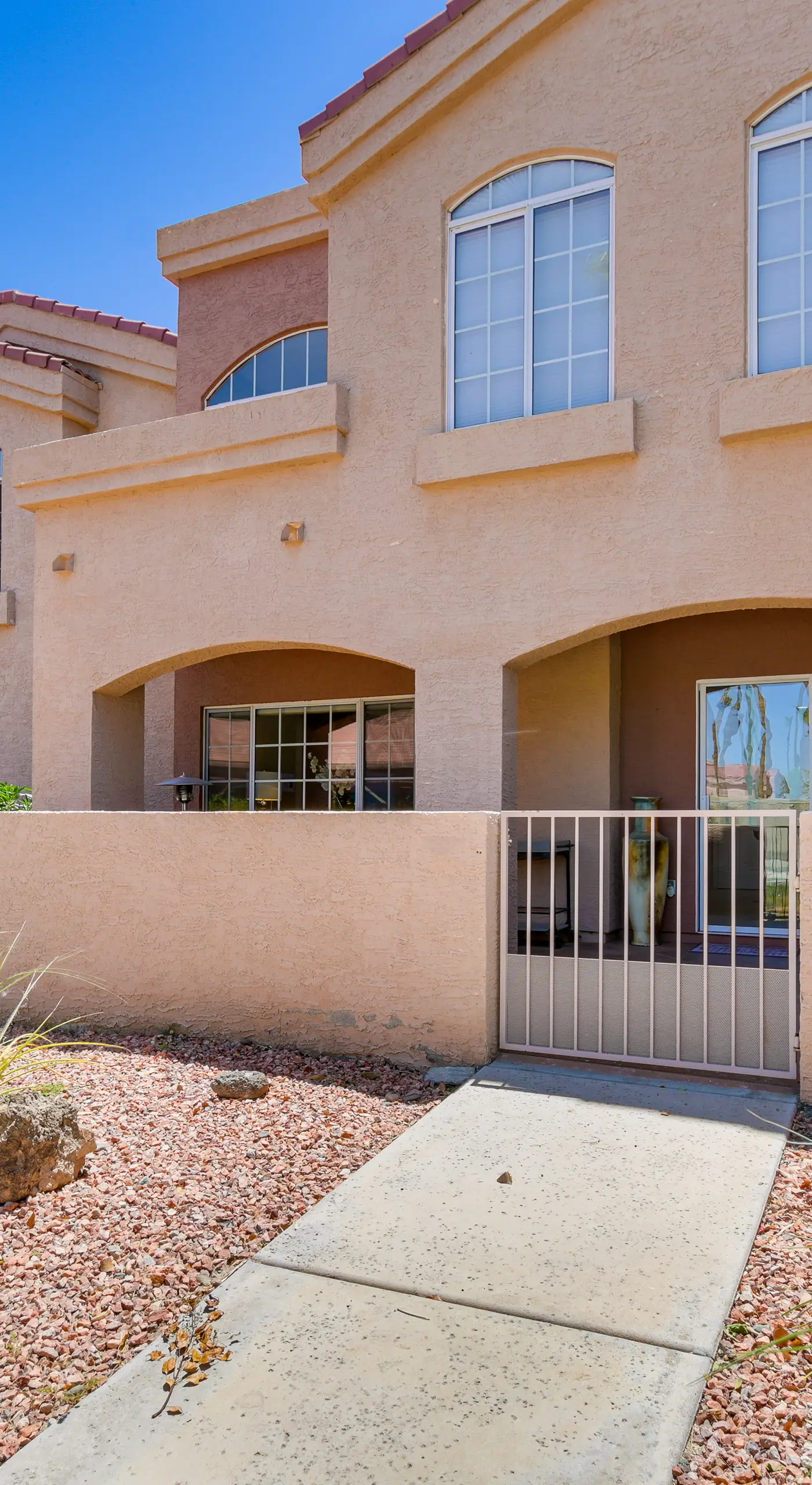 Patio & Pool Access: Lake Havasu City Gem