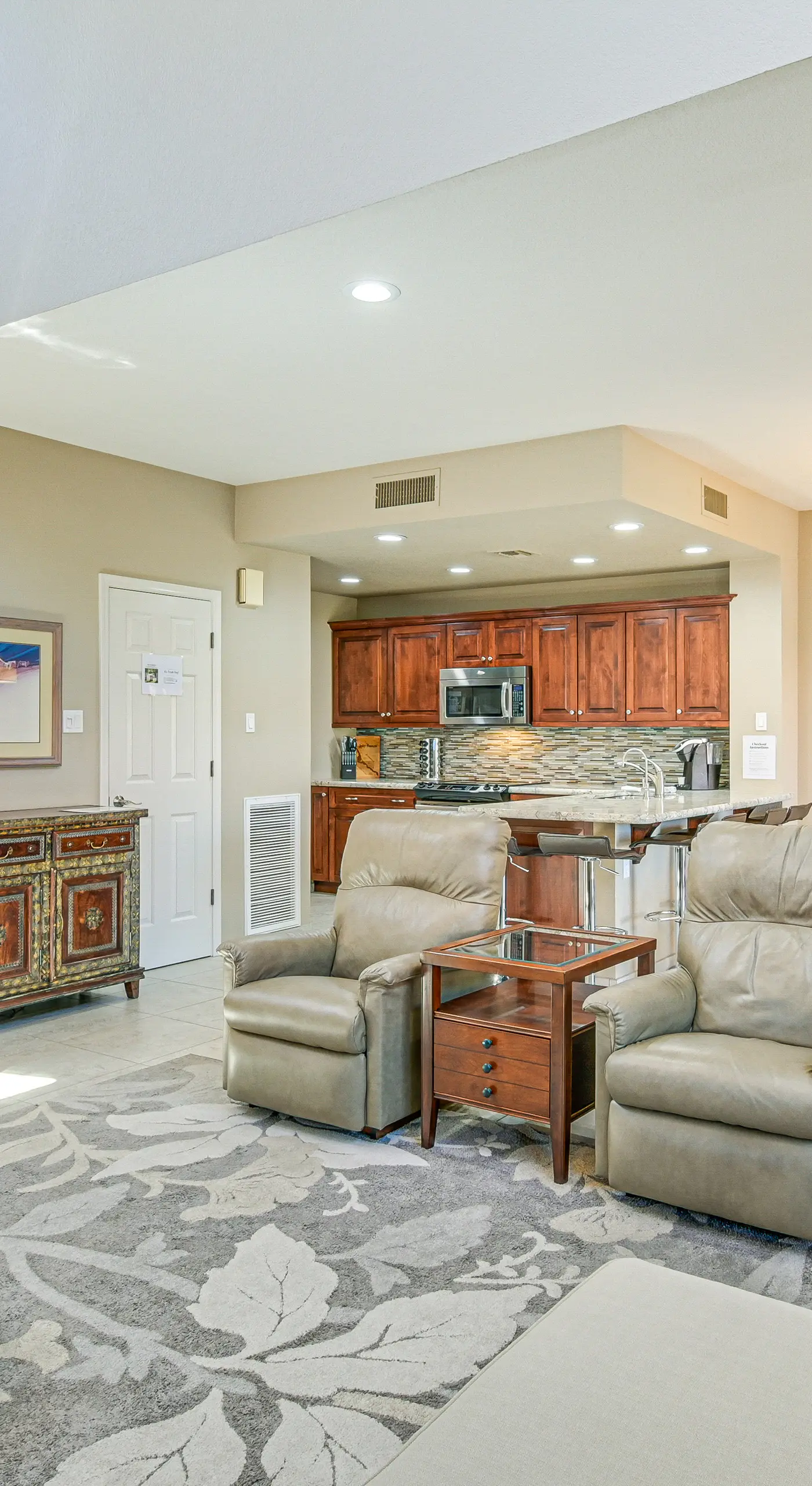 Patio & Pool Access: Lake Havasu City Gem