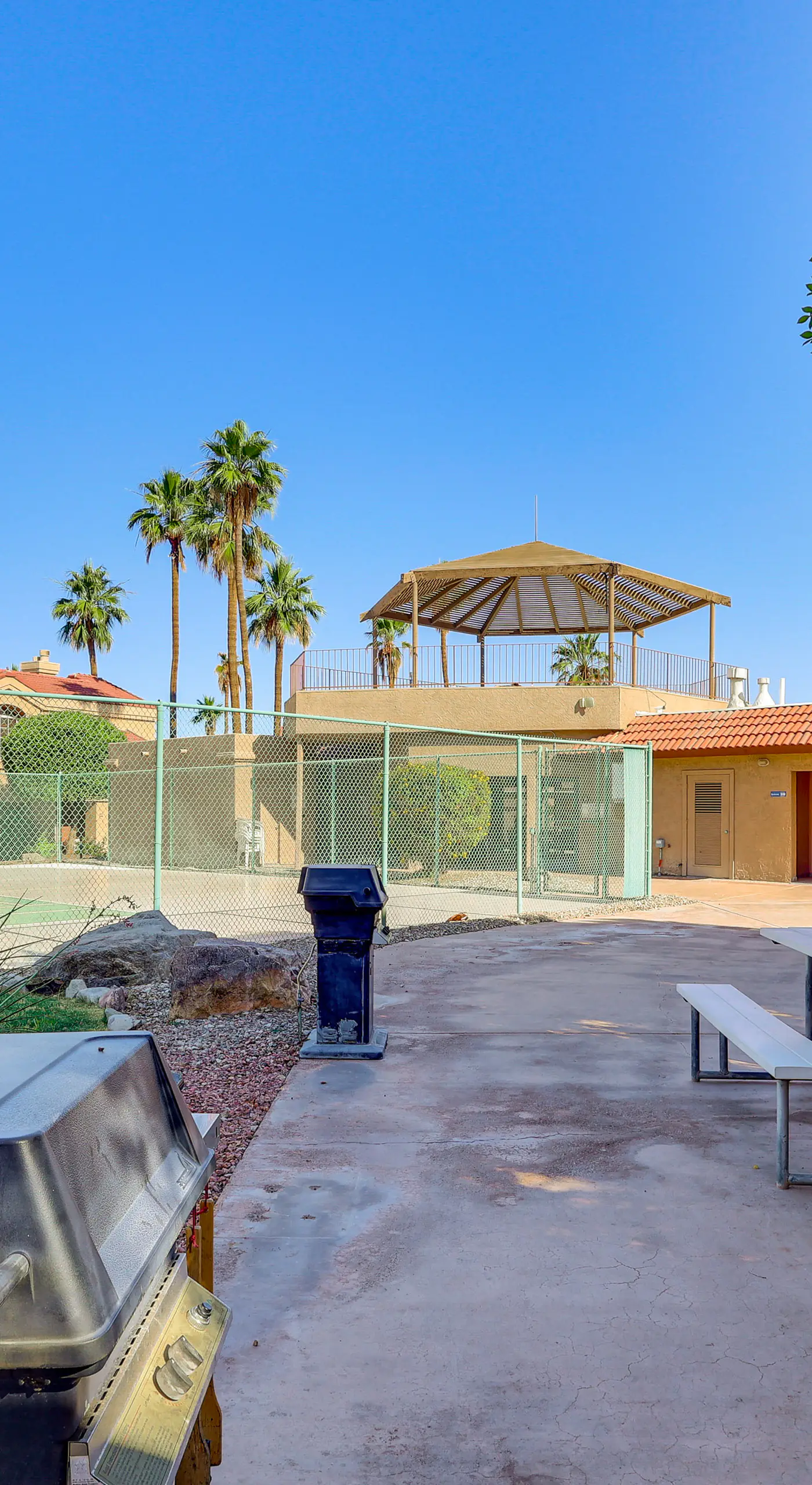 Walk to Rotary Park: LHC Condo w/ Private Patio