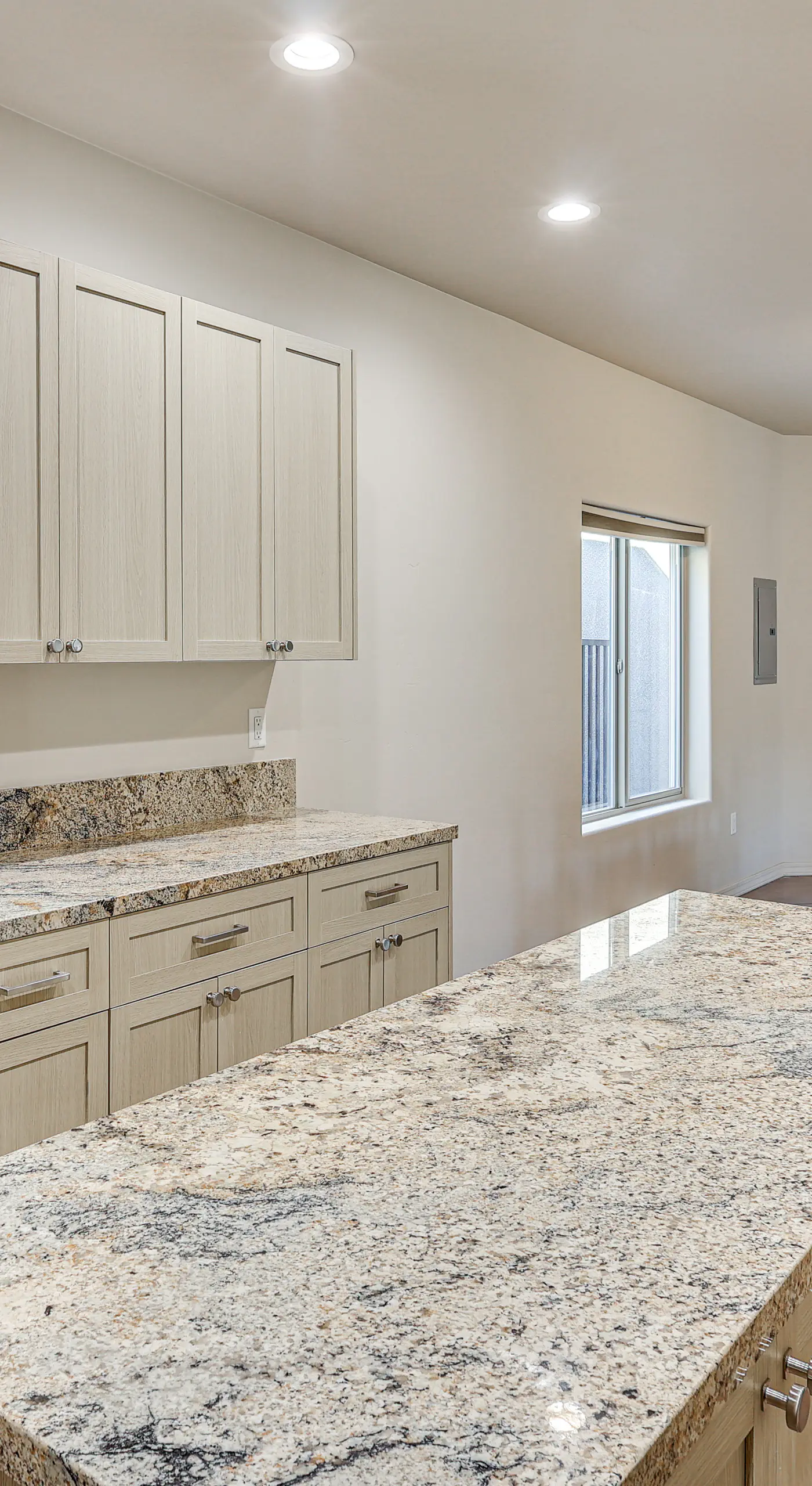 Hike & Explore: Apt 3 Mi to Lake Havasu & Dtwn!