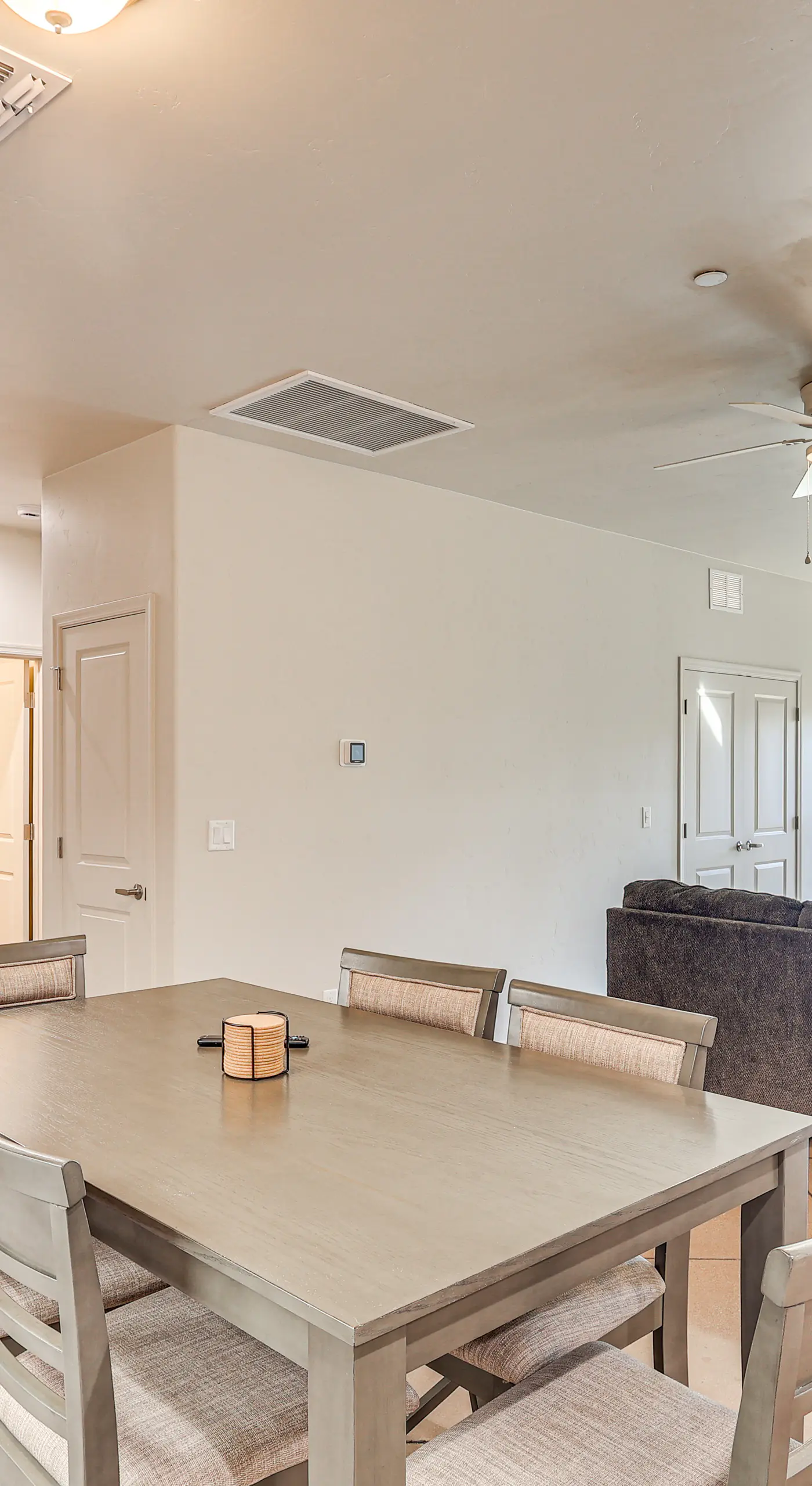 Hike & Explore: Apt 3 Mi to Lake Havasu & Dtwn!