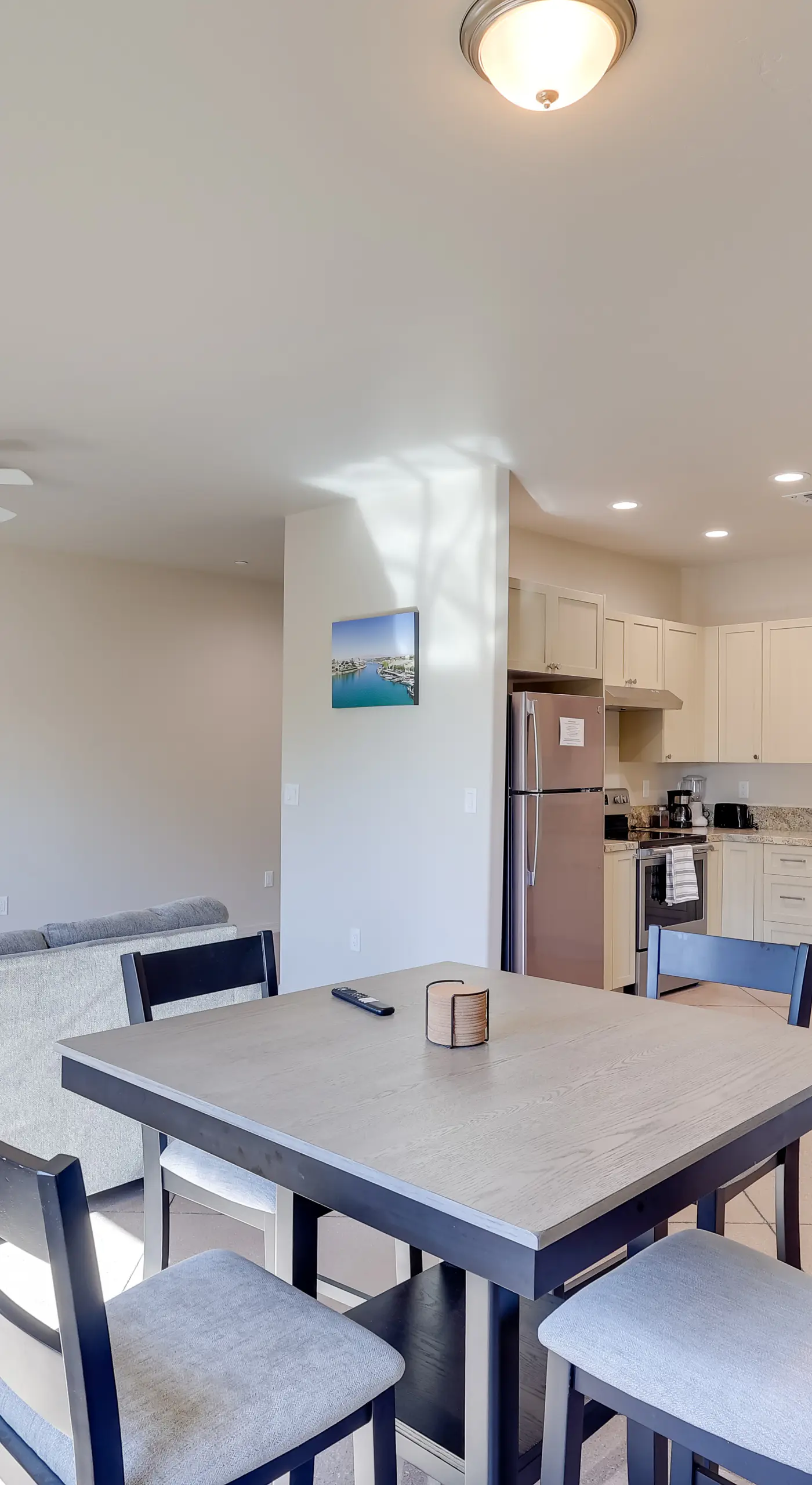 Golf, Hike & Boat! Bright Lake Havasu City Apt