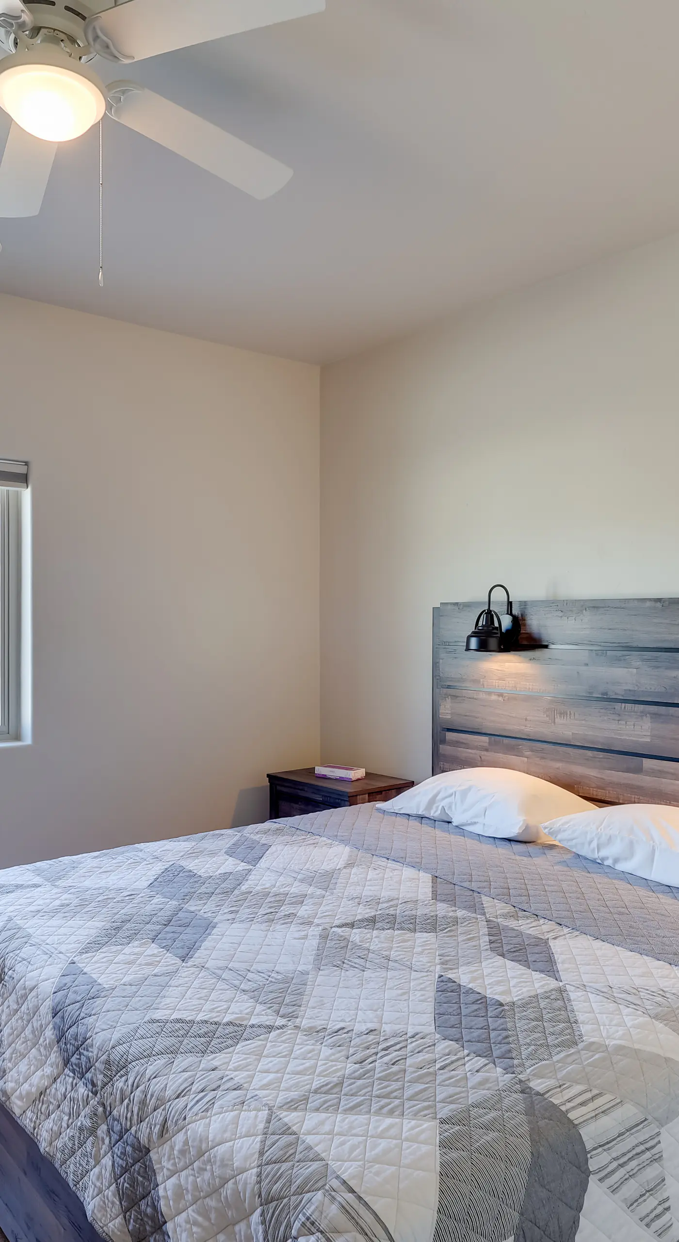 Golf, Hike & Boat! Bright Lake Havasu City Apt