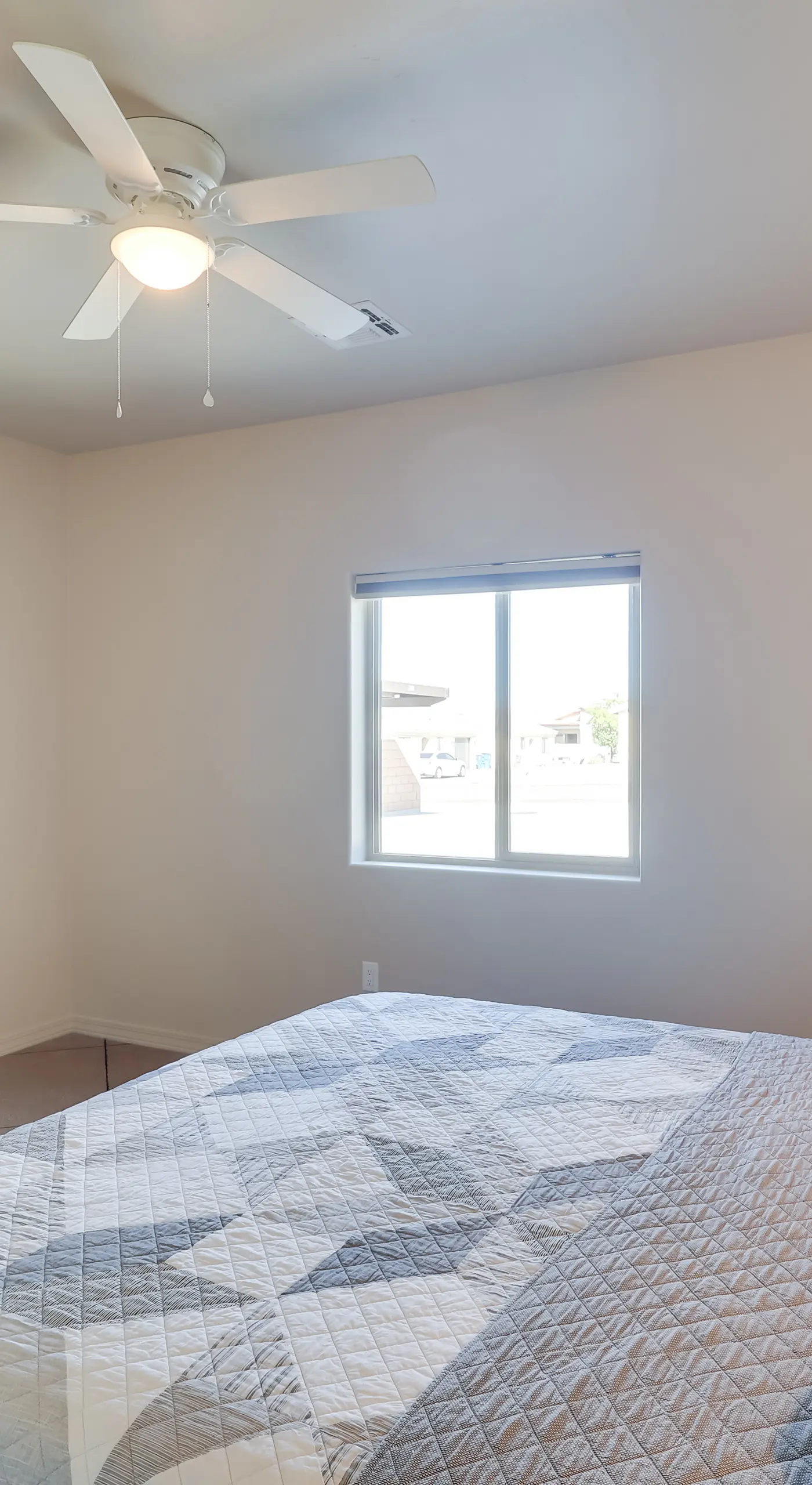 Golf, Hike & Boat! Bright Lake Havasu City Apt
