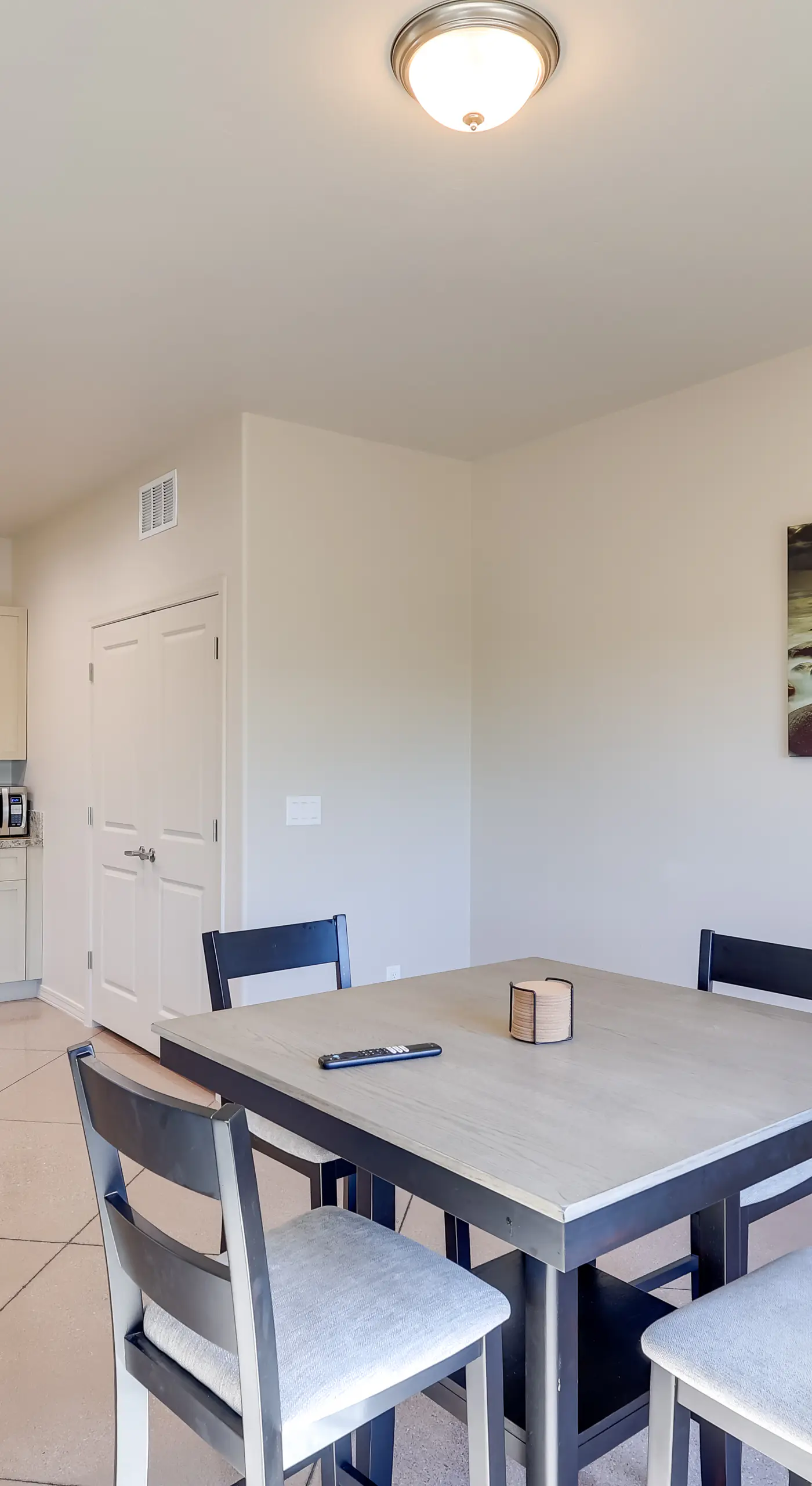 Golf, Hike & Boat! Bright Lake Havasu City Apt