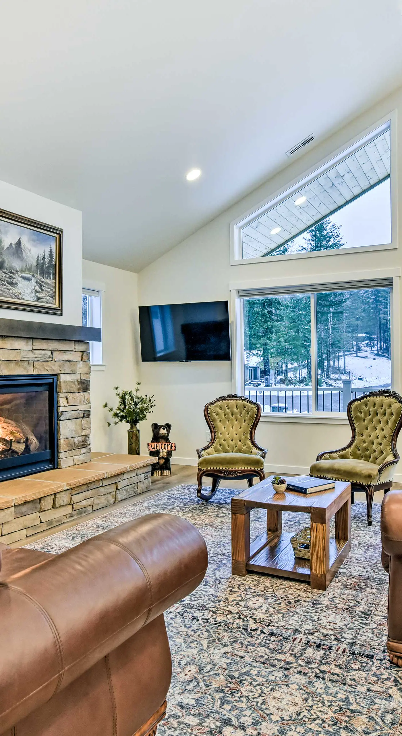 Family-Friendly Packwood Retreat w/ Deck!