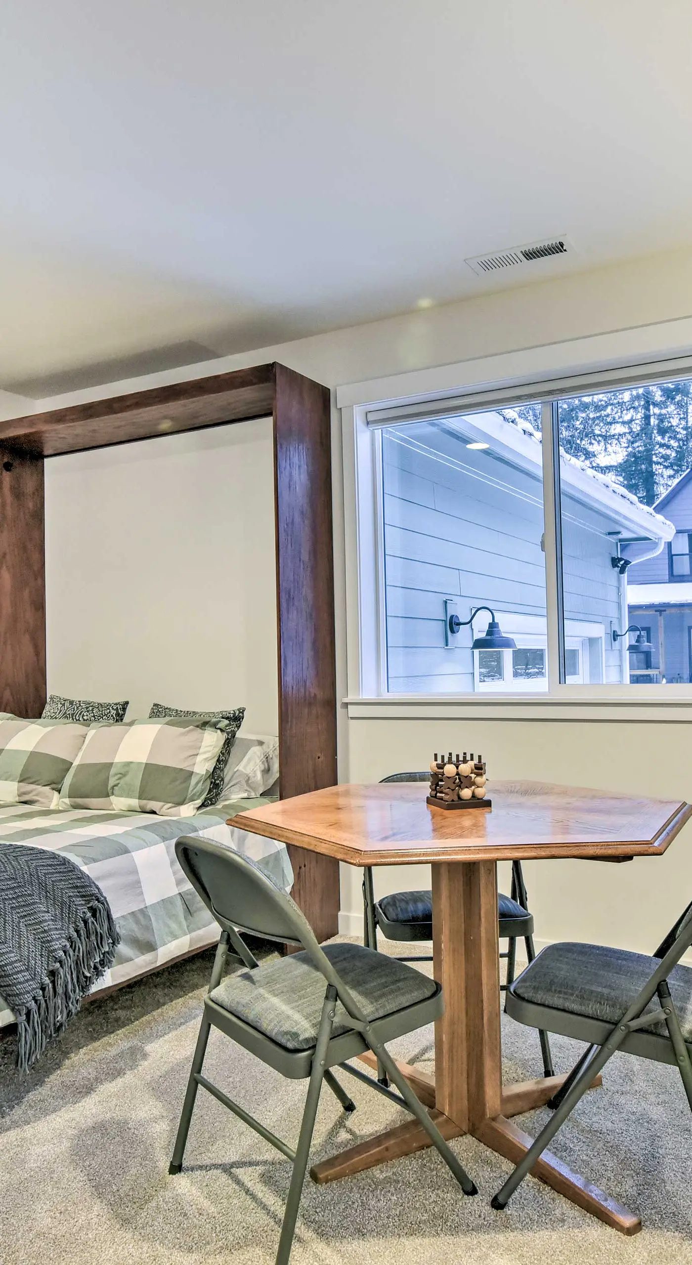 Family-Friendly Packwood Retreat w/ Deck!