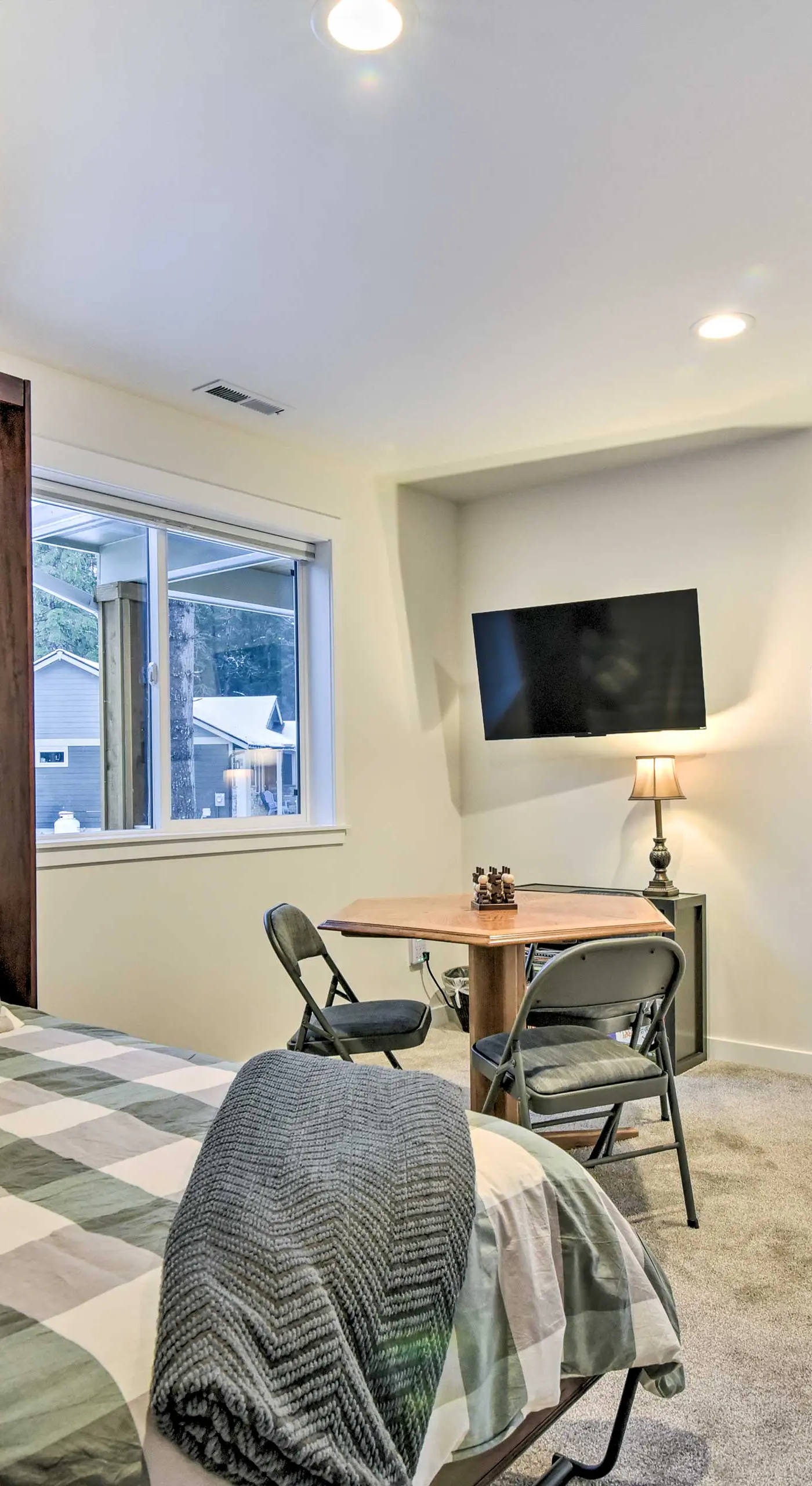 Family-Friendly Packwood Retreat w/ Deck!