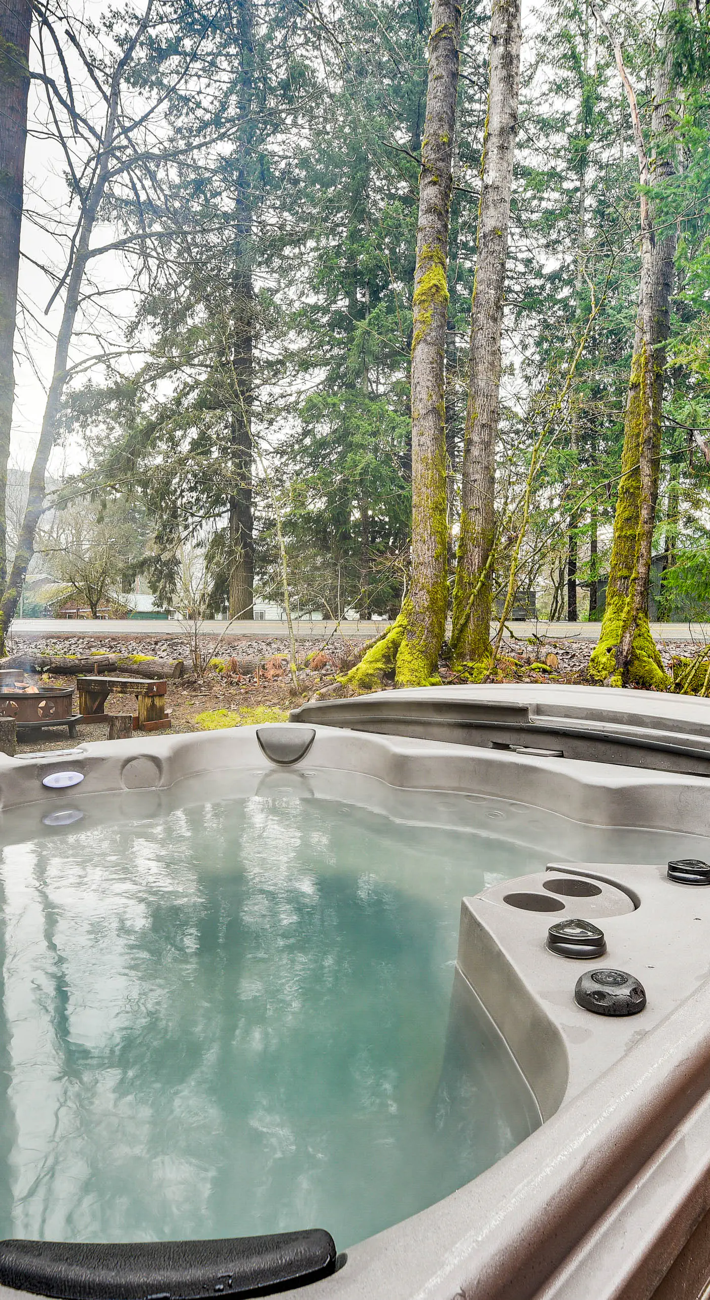 Family-Friendly Packwood Retreat w/ Deck!