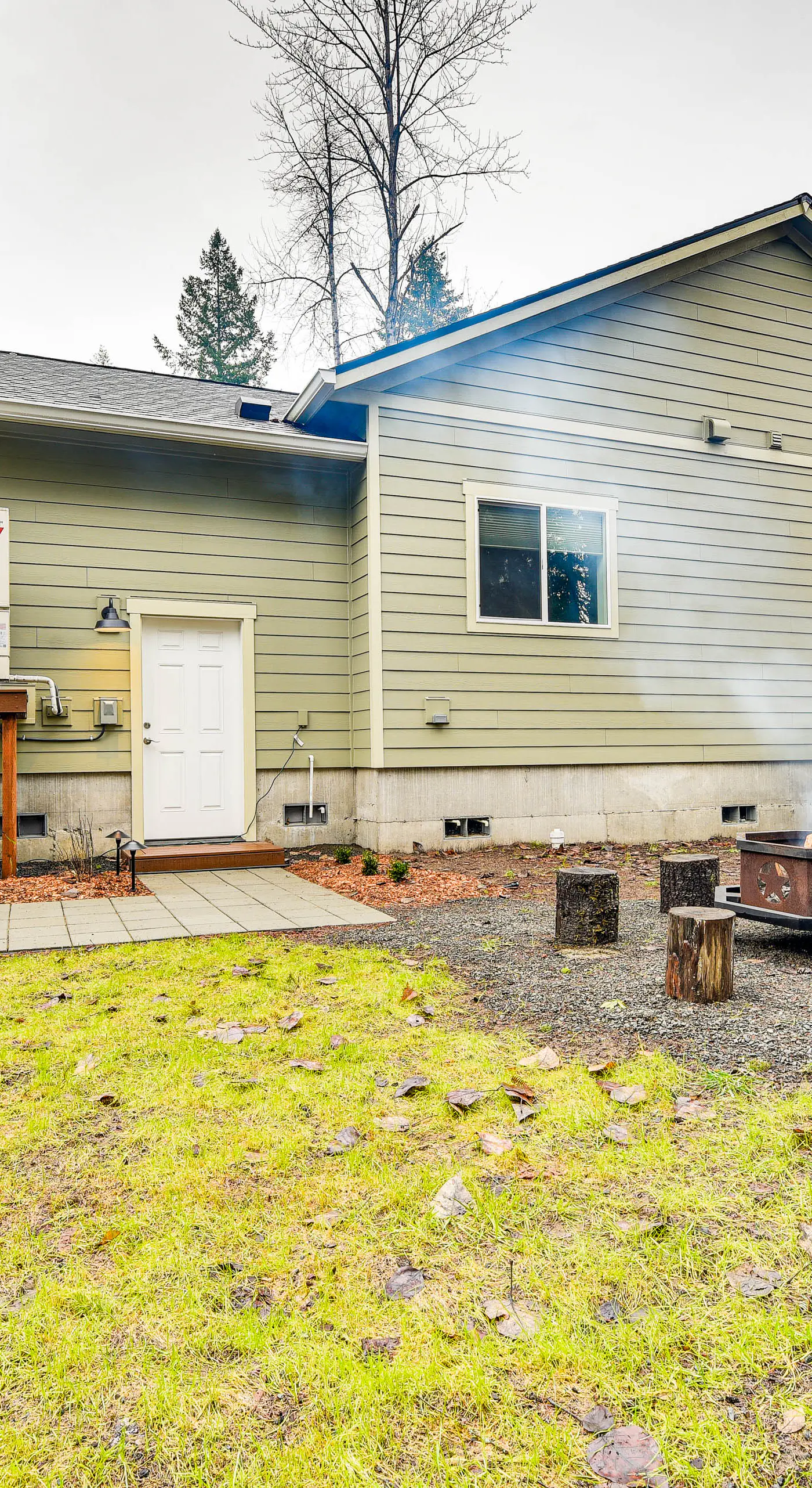 Family-Friendly Packwood Retreat w/ Deck!