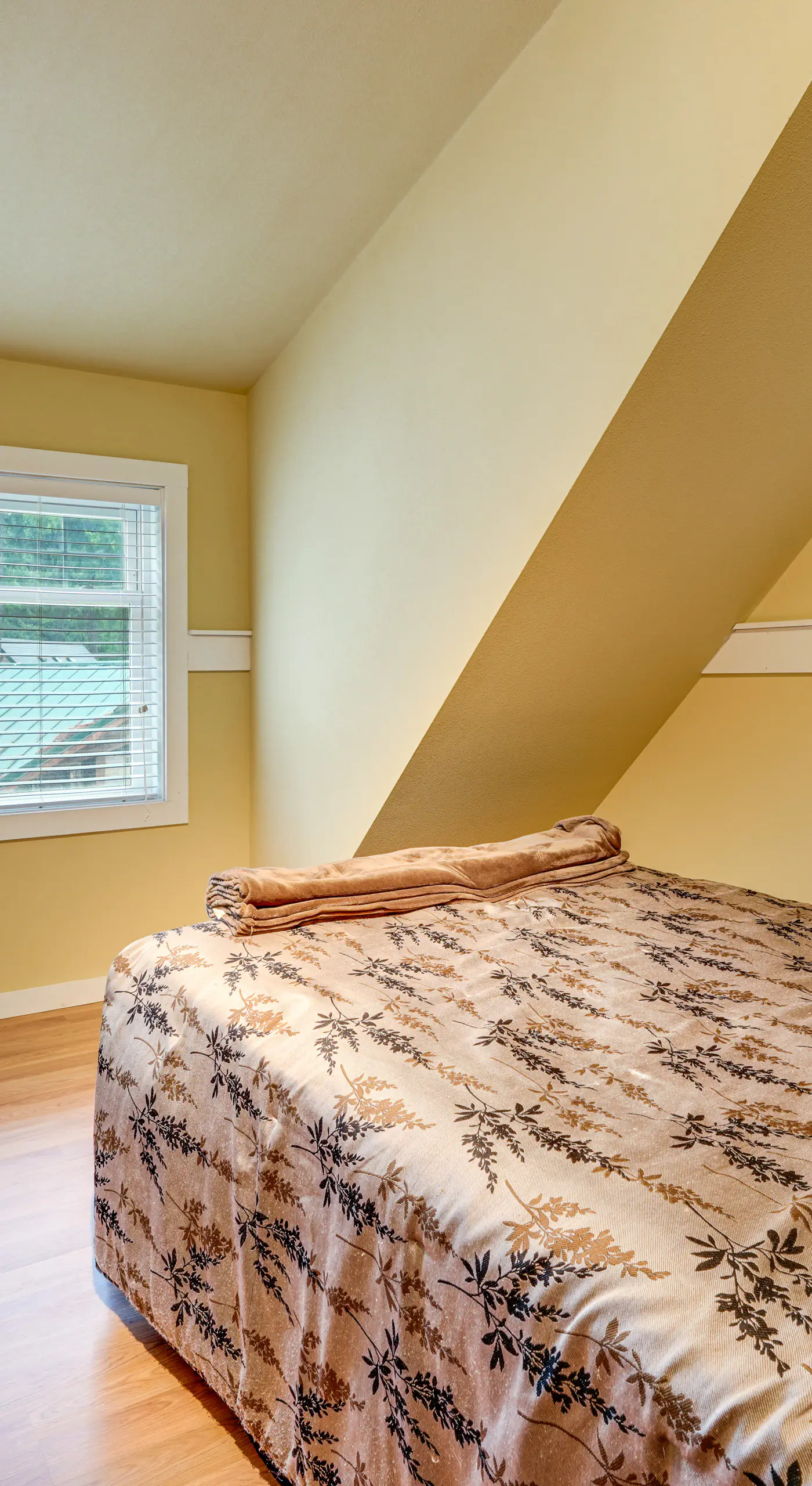 Ski, Fish & Explore: Packwood Home w/ Hot Tub!