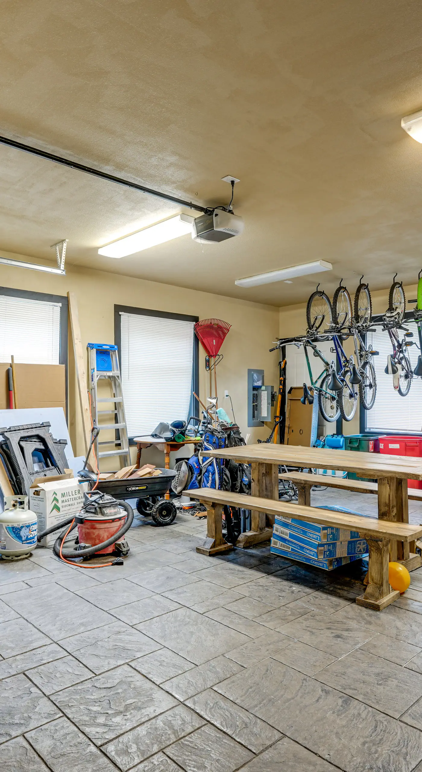 Ski, Fish & Explore: Packwood Home w/ Hot Tub!