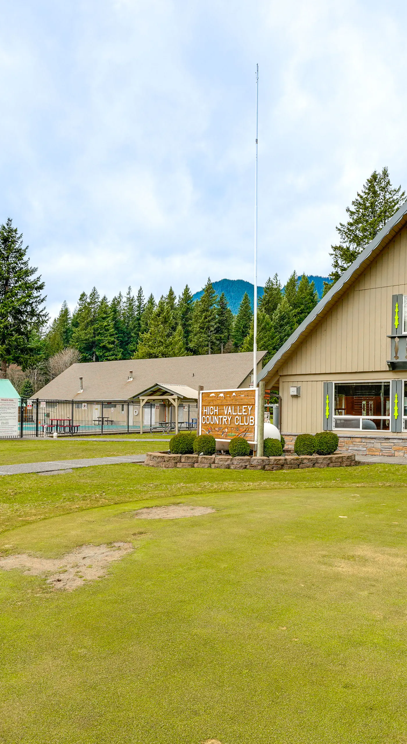 Ski, Fish & Explore: Packwood Home w/ Hot Tub!