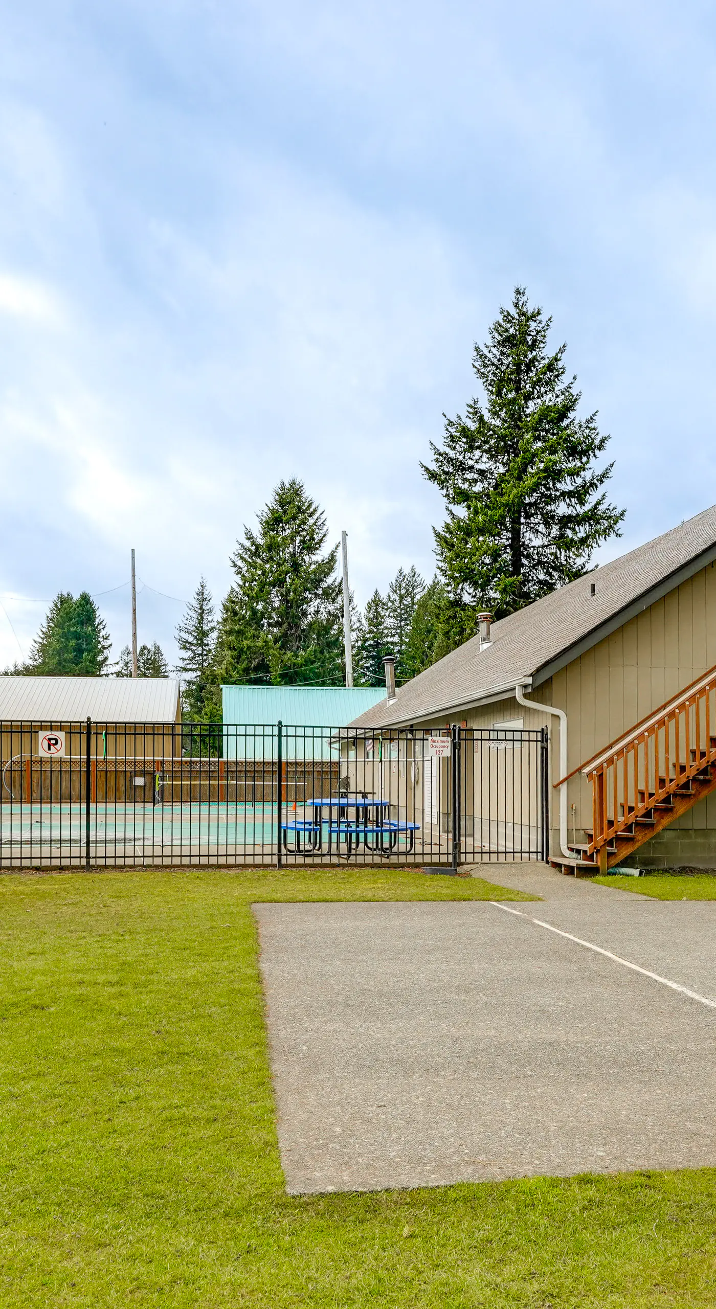 Ski, Fish & Explore: Packwood Home w/ Hot Tub!