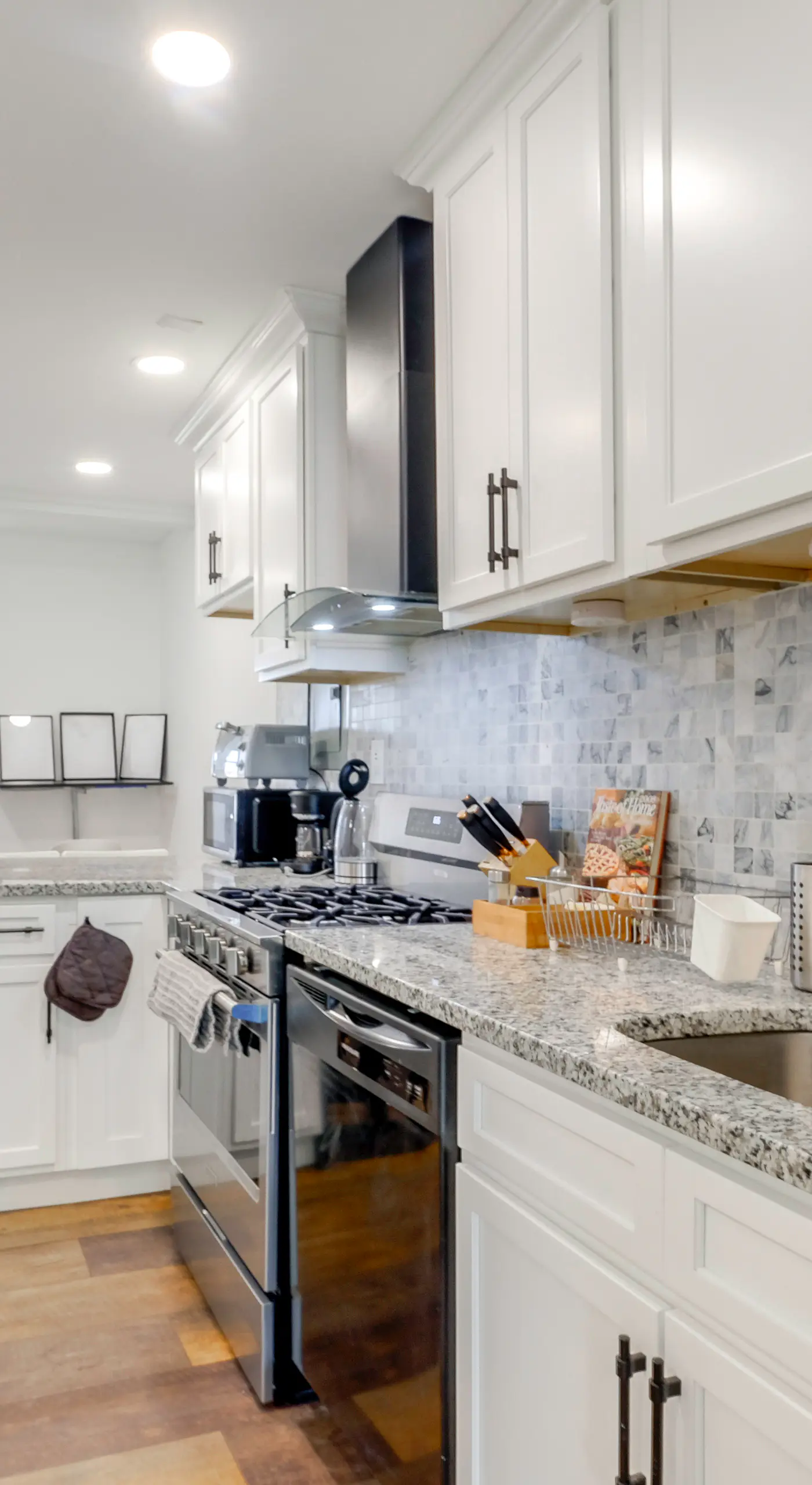 Fire Pit & Yard! Modern DC Unit Near H Street