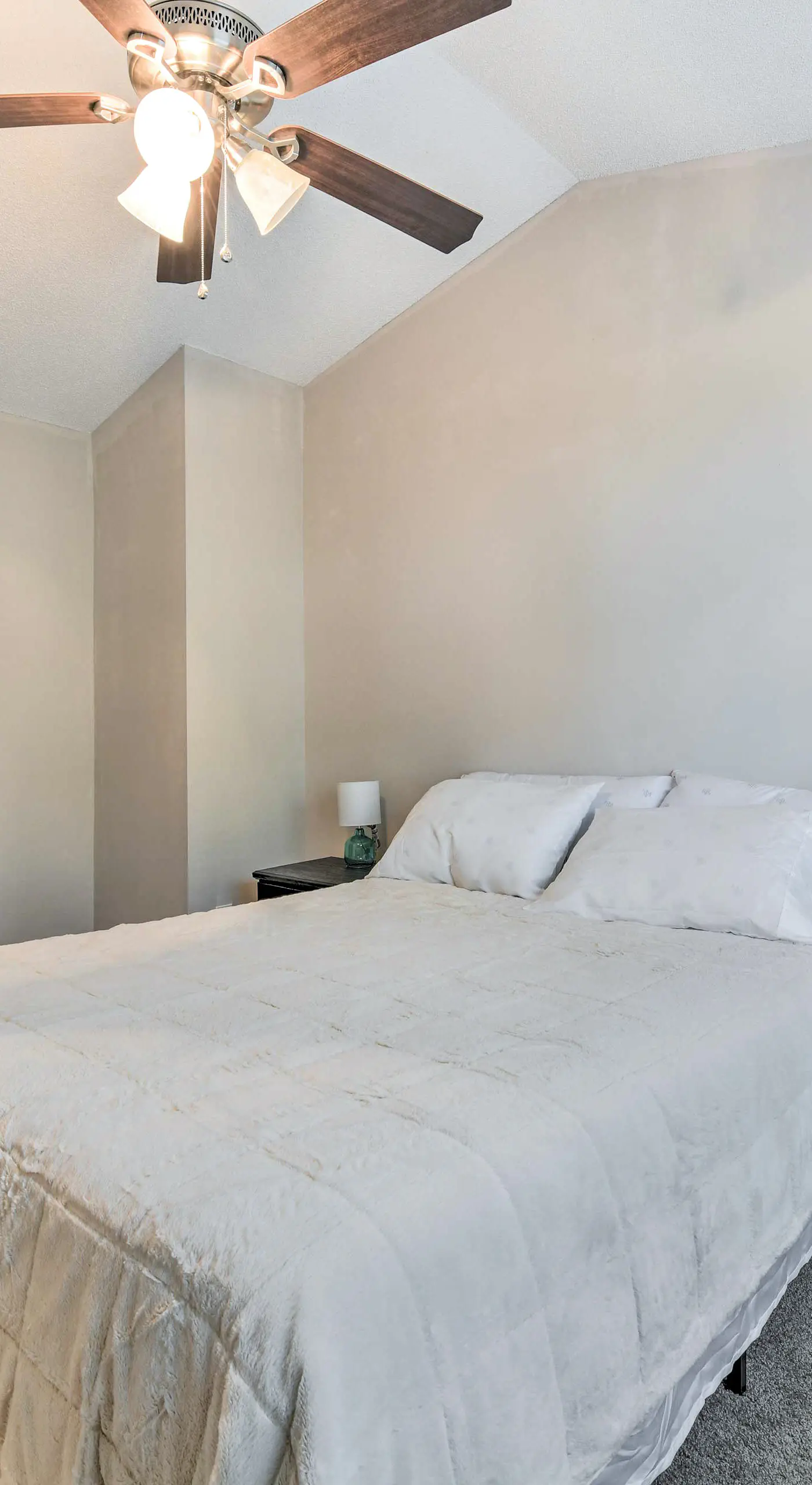 Chic Charlotte Townhome w/ Community Pool