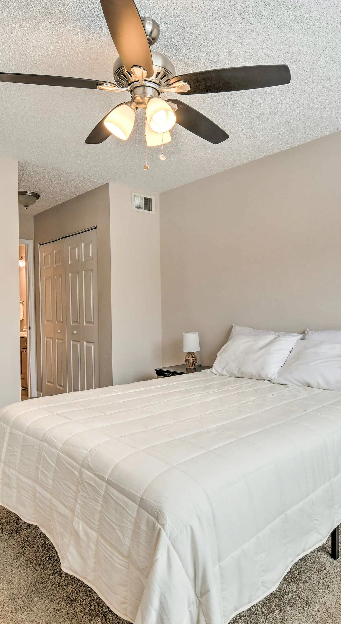 Chic Charlotte Townhome w/ Community Pool
