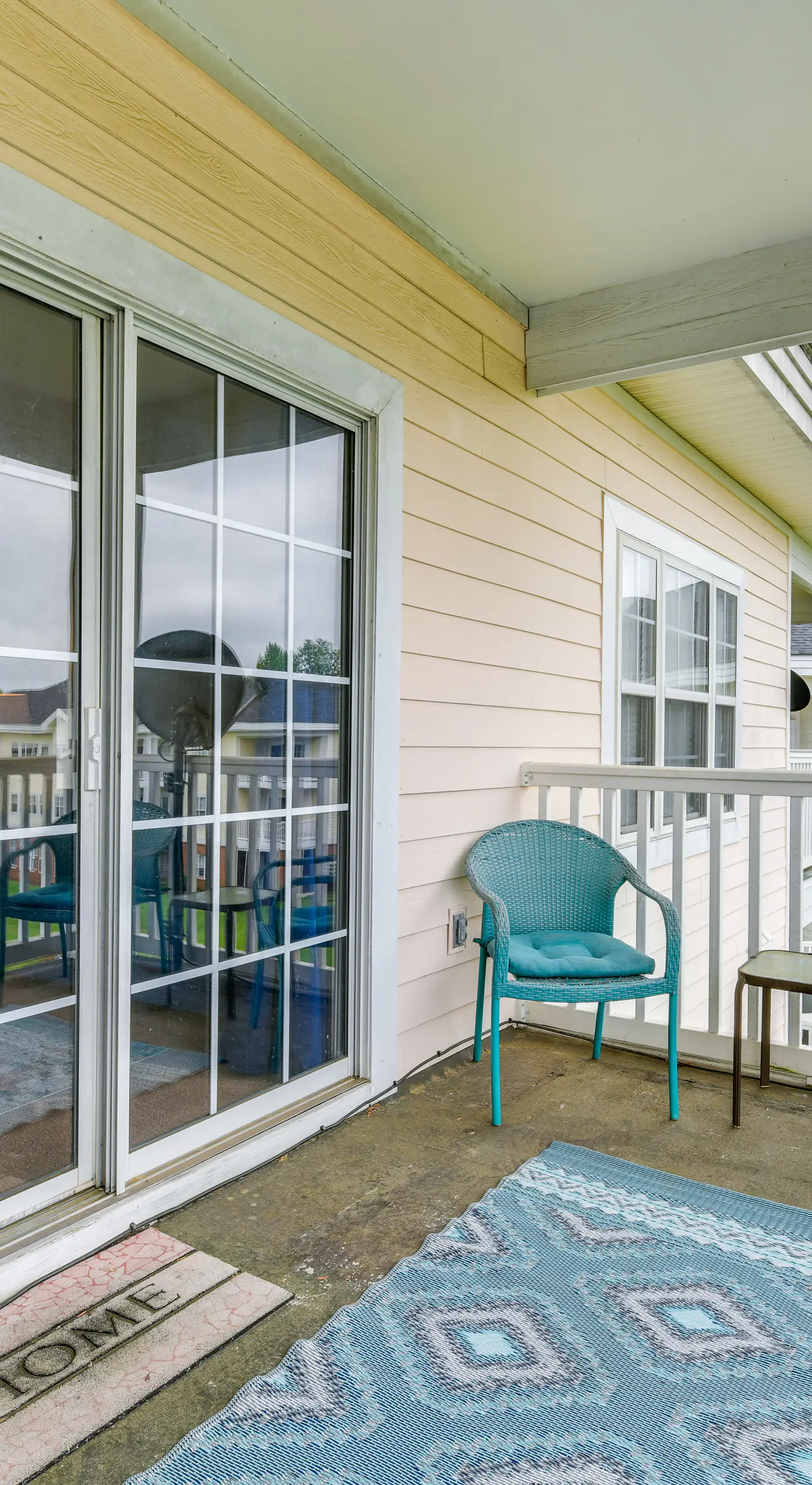Charming Condo w/ Balcony, 1 Mi to UNC Charlotte!