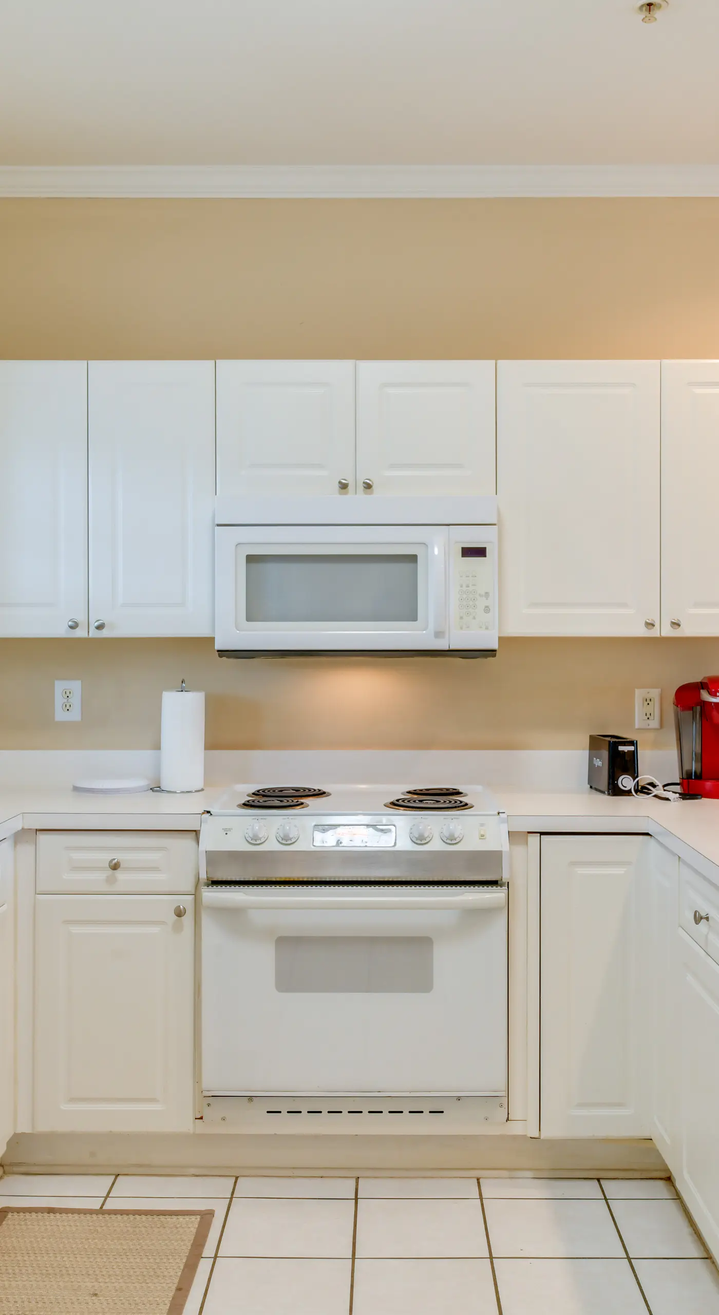 Charming Condo w/ Balcony, 1 Mi to UNC Charlotte!