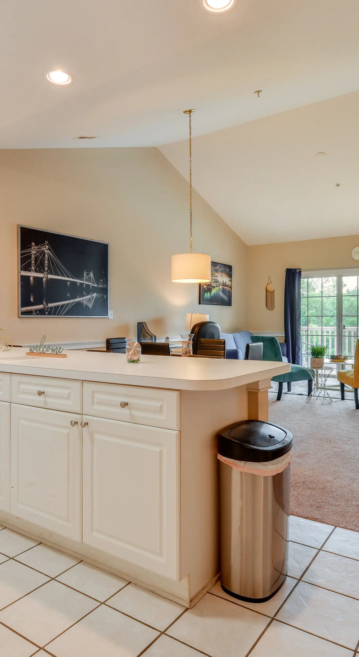 Charming Condo w/ Balcony, 1 Mi to UNC Charlotte!
