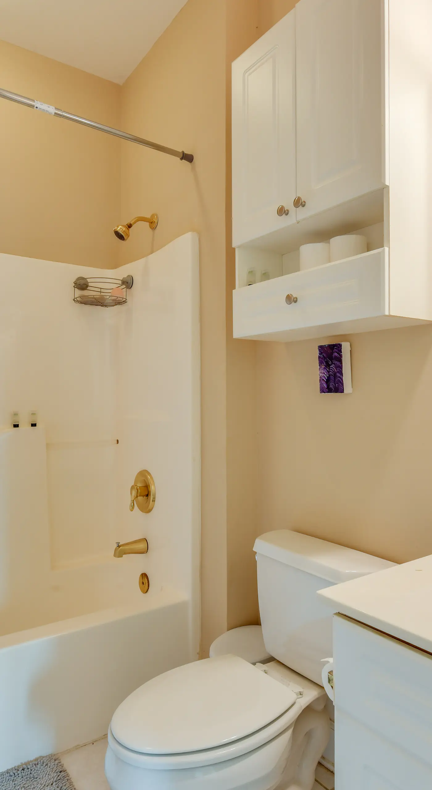 Charming Condo w/ Balcony, 1 Mi to UNC Charlotte!