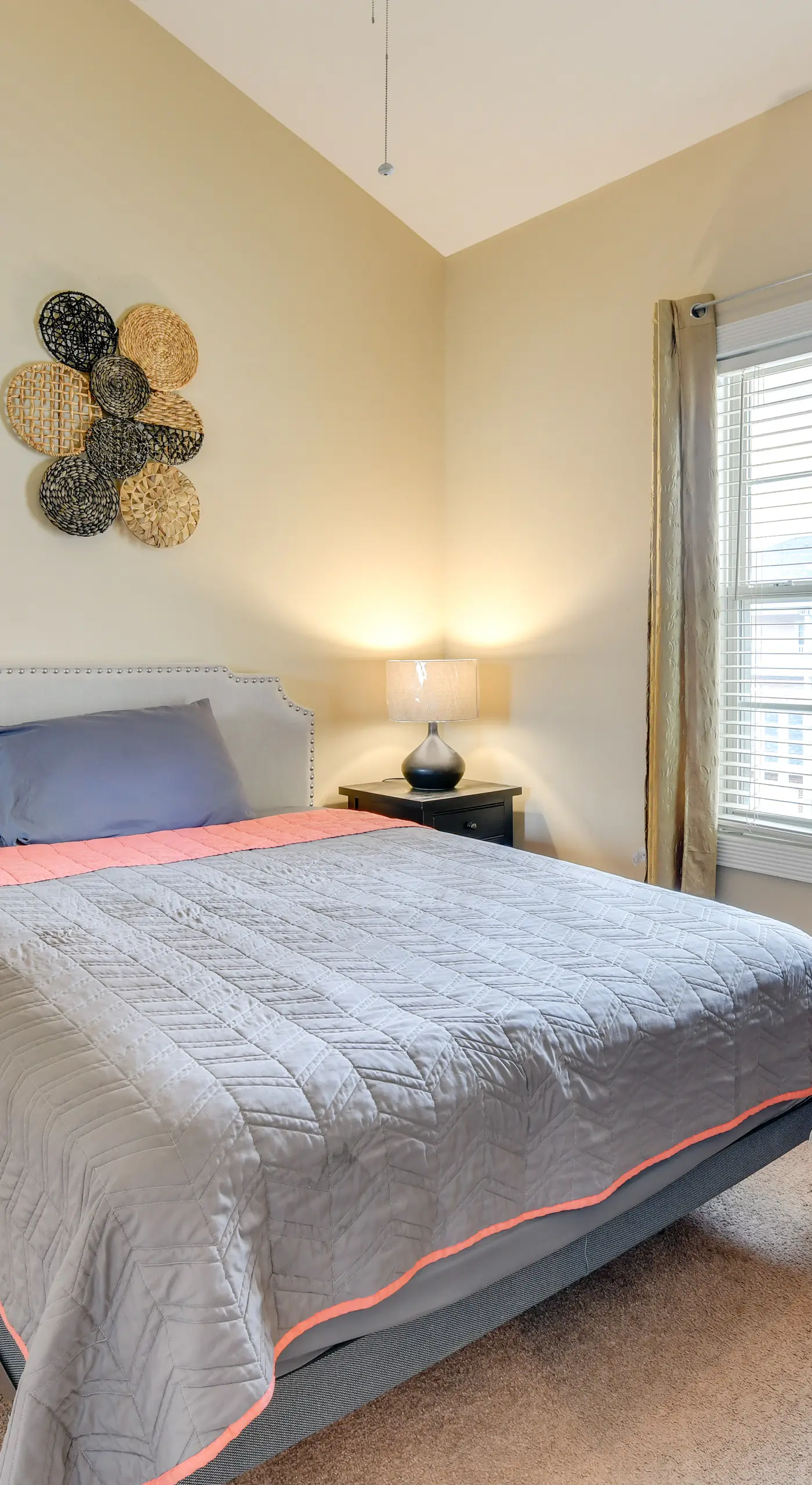 Charming Condo w/ Balcony, 1 Mi to UNC Charlotte!