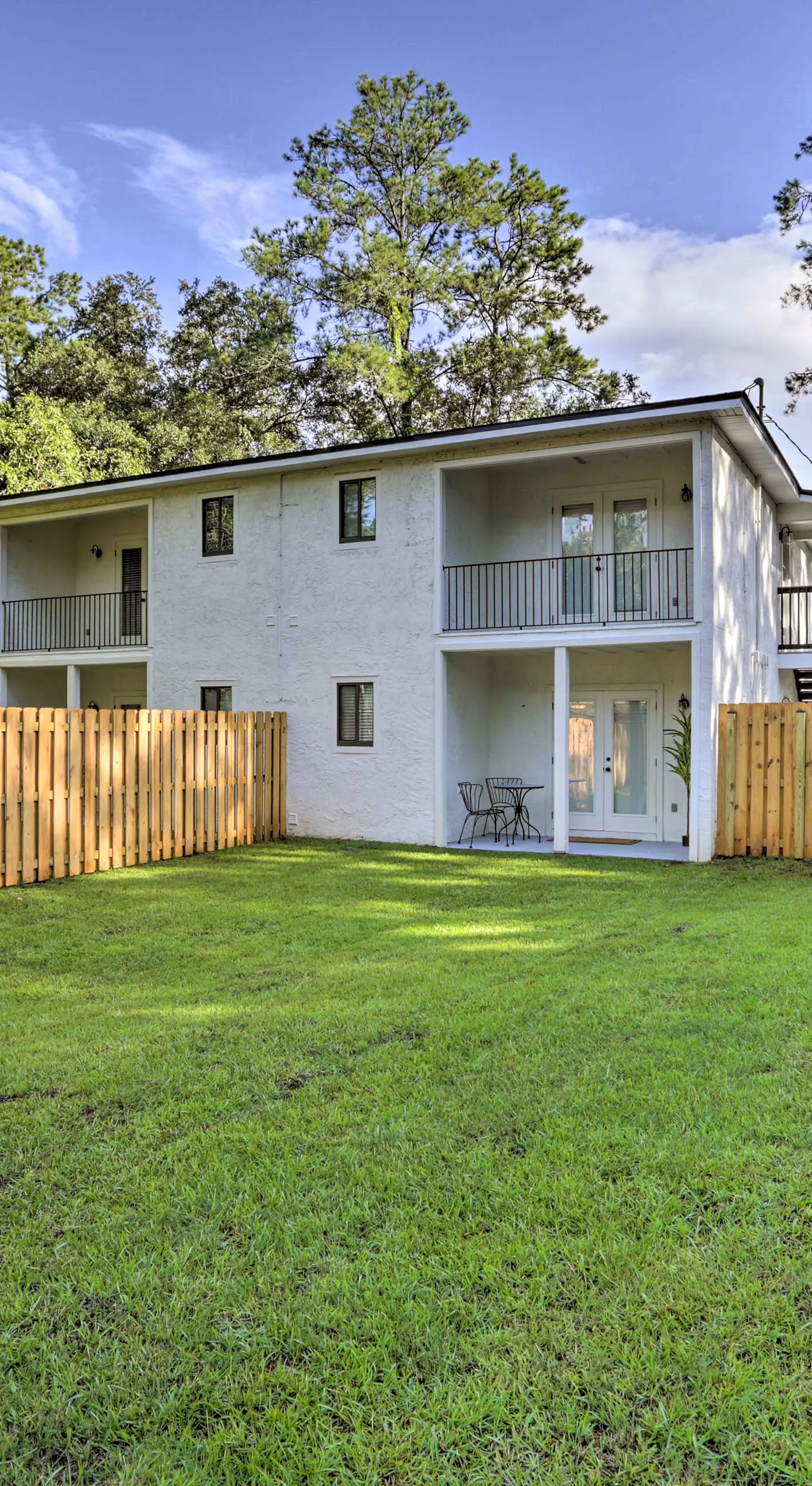 Cozy Tallahassee Apartment w/ Spacious Yard!