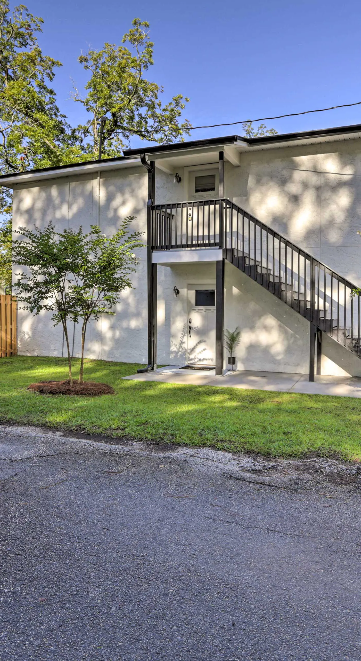 Cozy Tallahassee Apartment w/ Spacious Yard!
