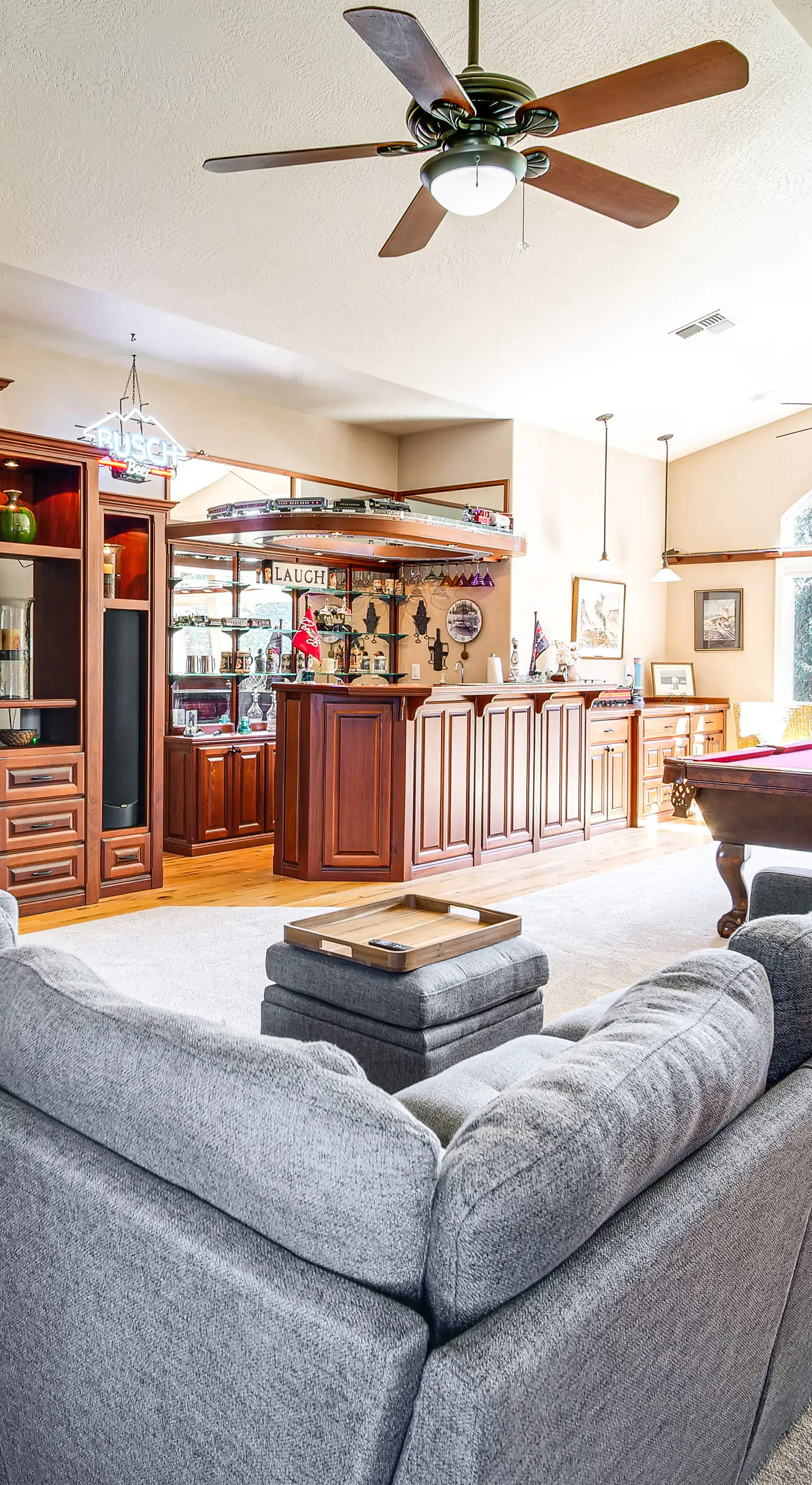 Lovely Riverfront Grants Pass Home: Pool & Hot Tub