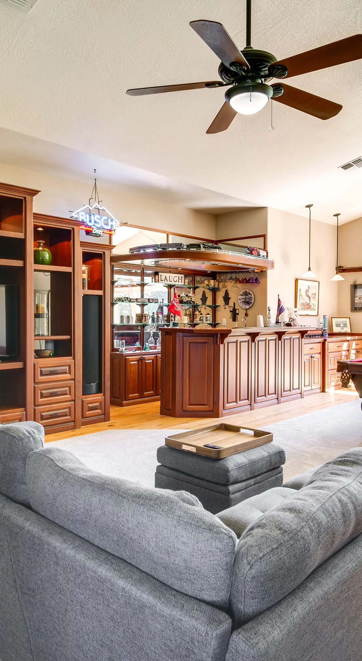 Lovely Riverfront Grants Pass Home: Pool & Hot Tub