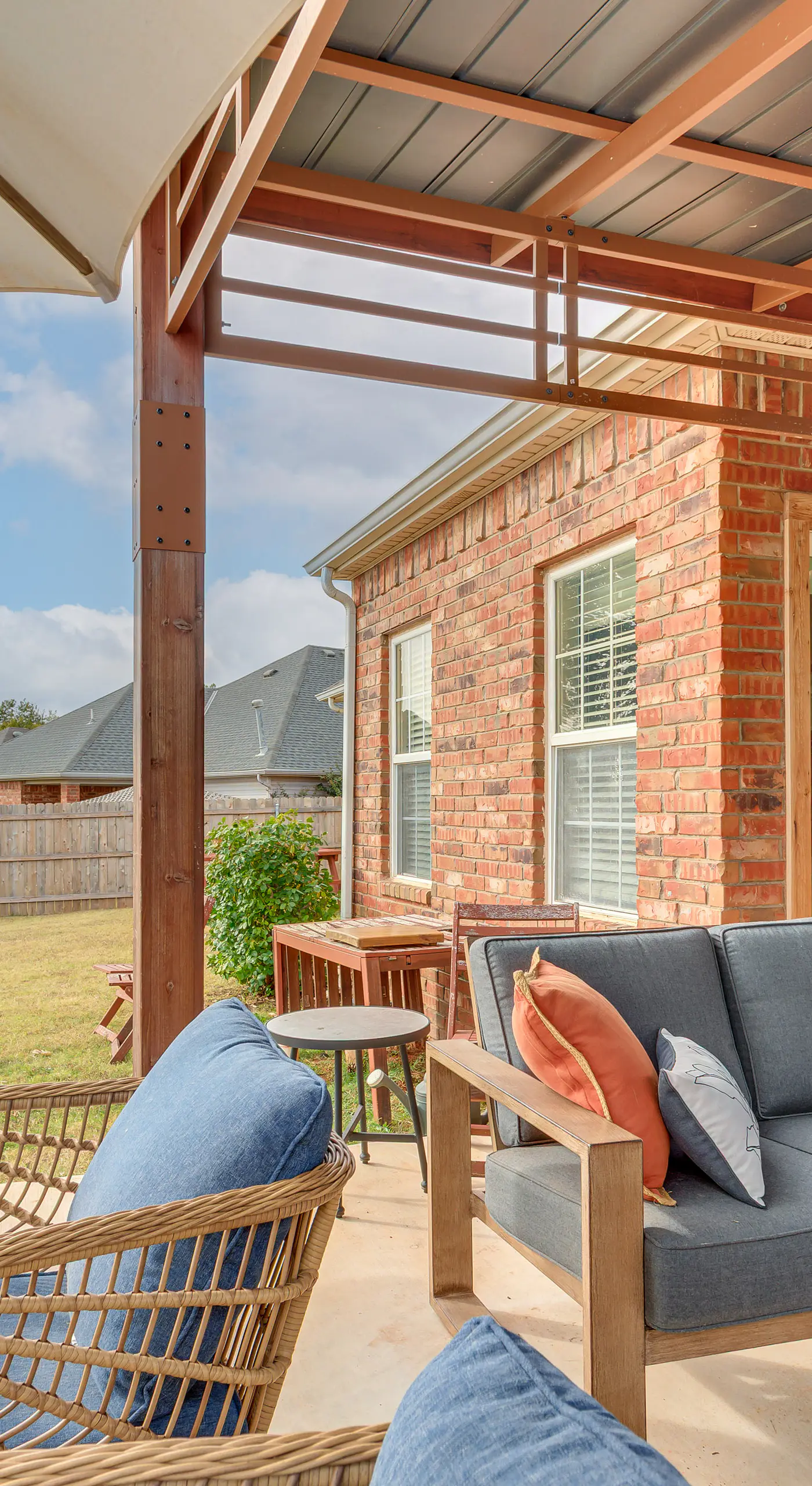 Private Patio + Yard: Home By Tinker & Hospitals!