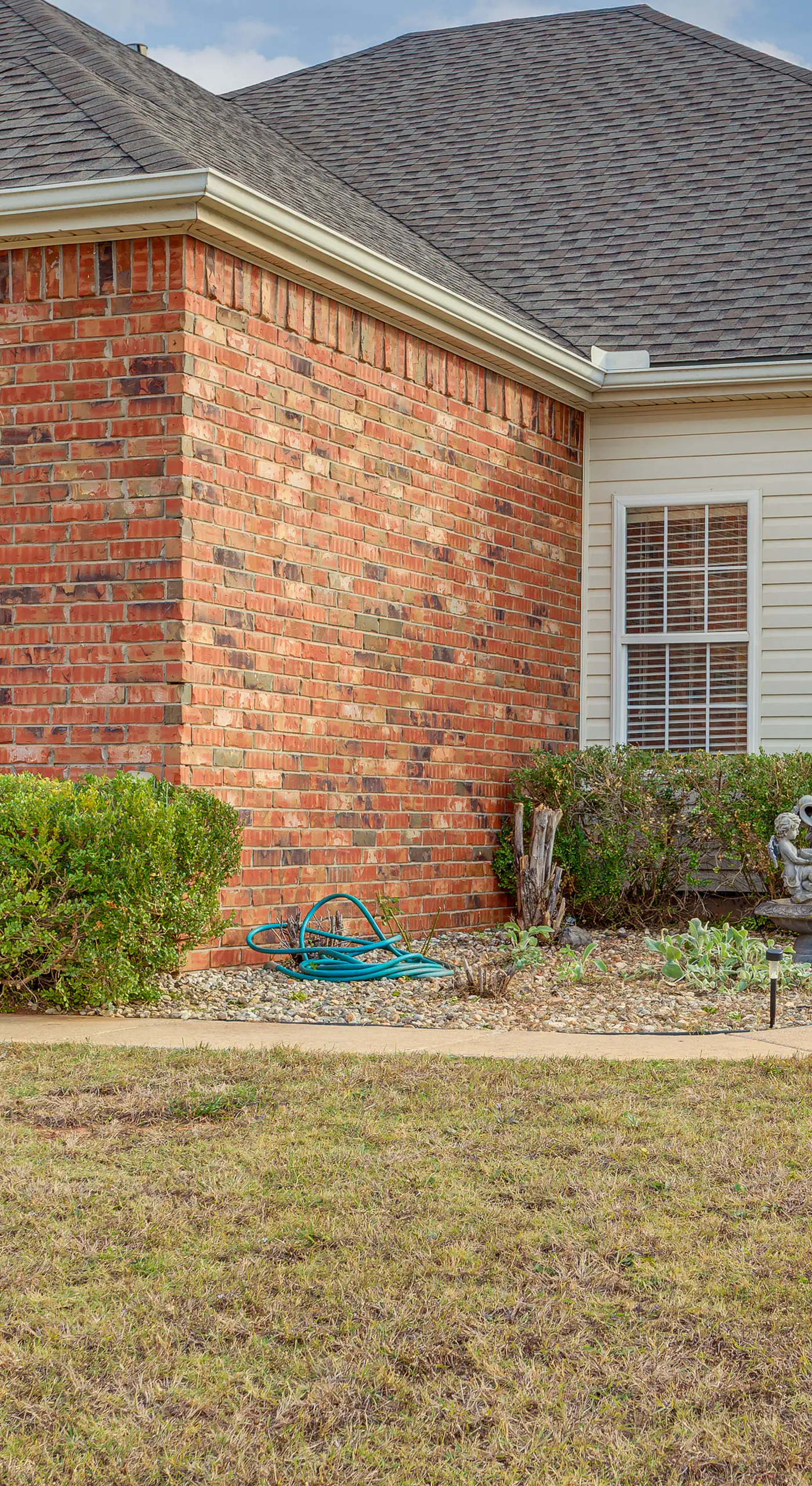 Private Patio + Yard: Home By Tinker & Hospitals!