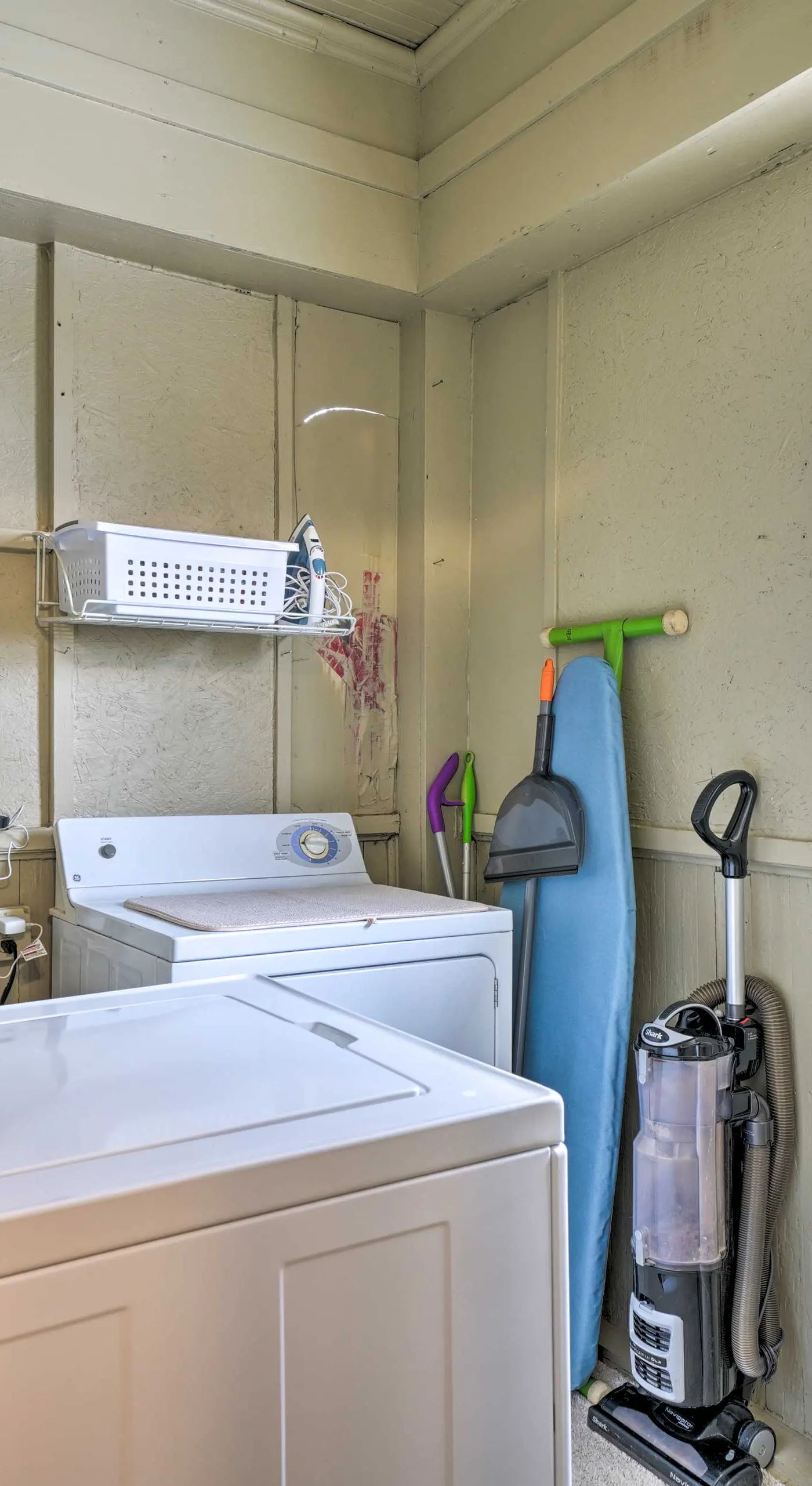Pet-Friendly OKC Home, 3 Miles to Downtown!