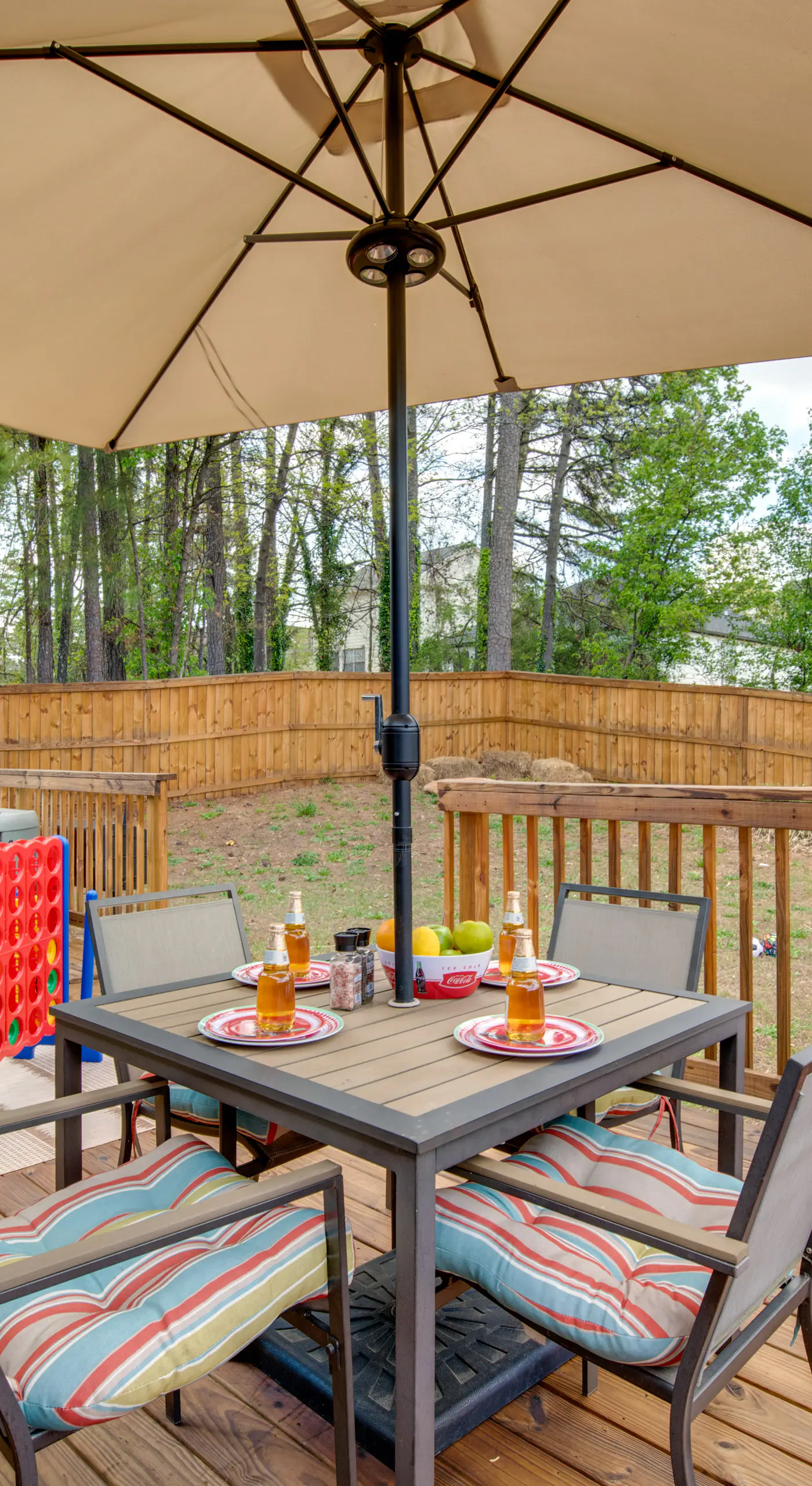 4 Mi to Airport: Atlanta Home w/ Deck & Hot Tub