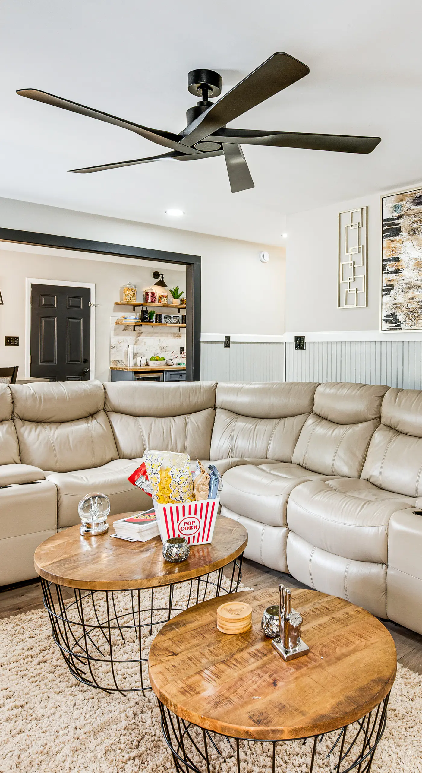4 Mi to Airport: Atlanta Home w/ Deck & Hot Tub