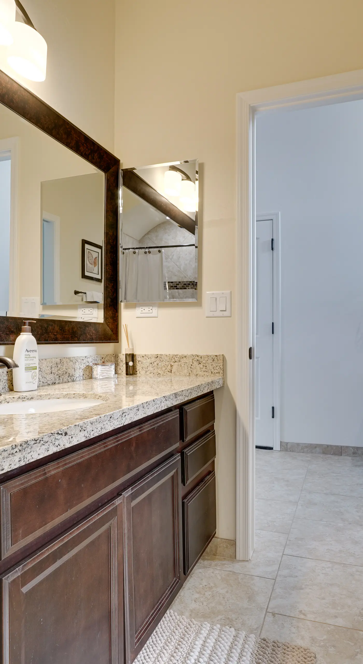 Patio & Grill: Family-Friendly Lake Havasu Home