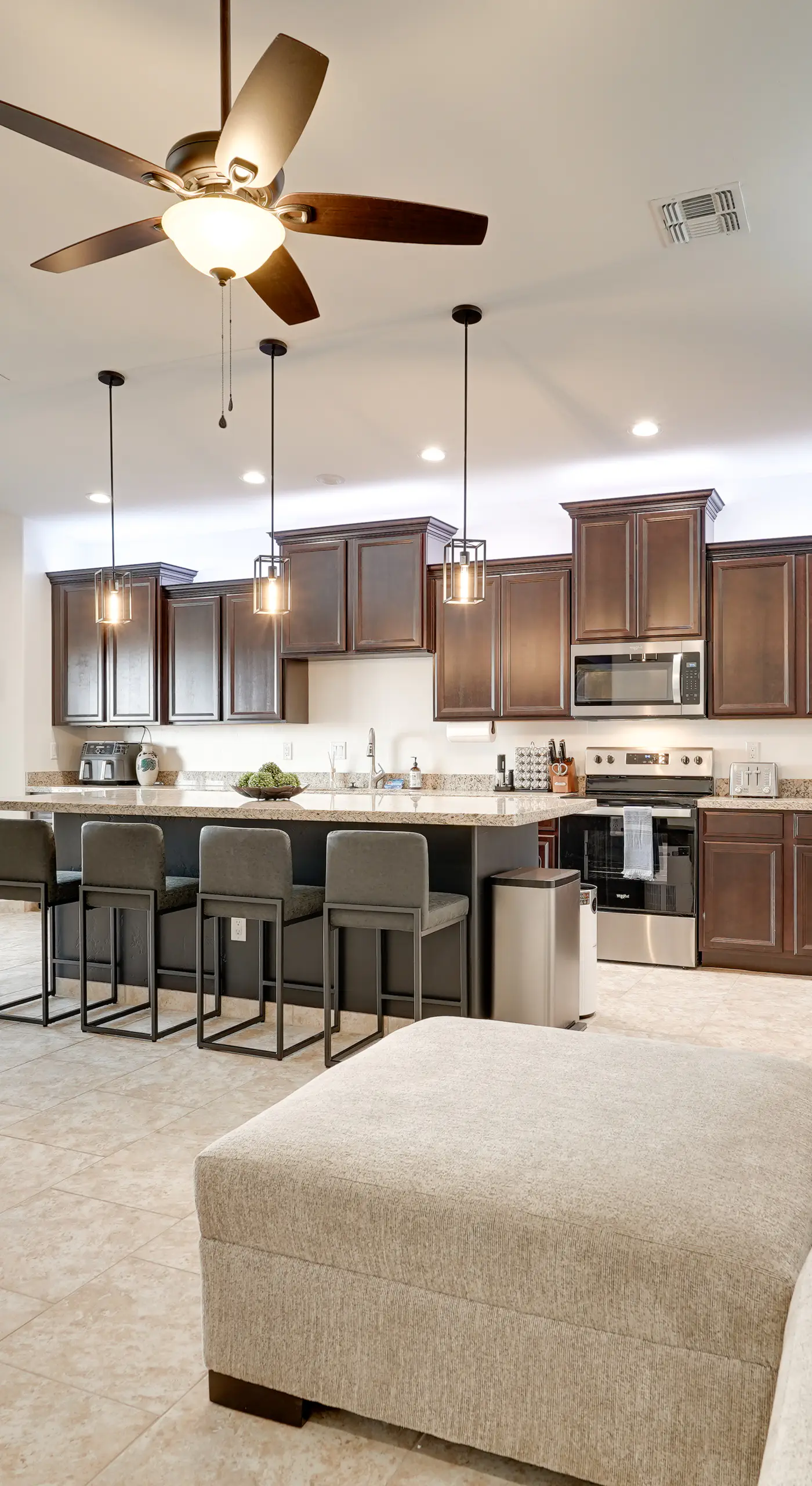 Patio & Grill: Family-Friendly Lake Havasu Home