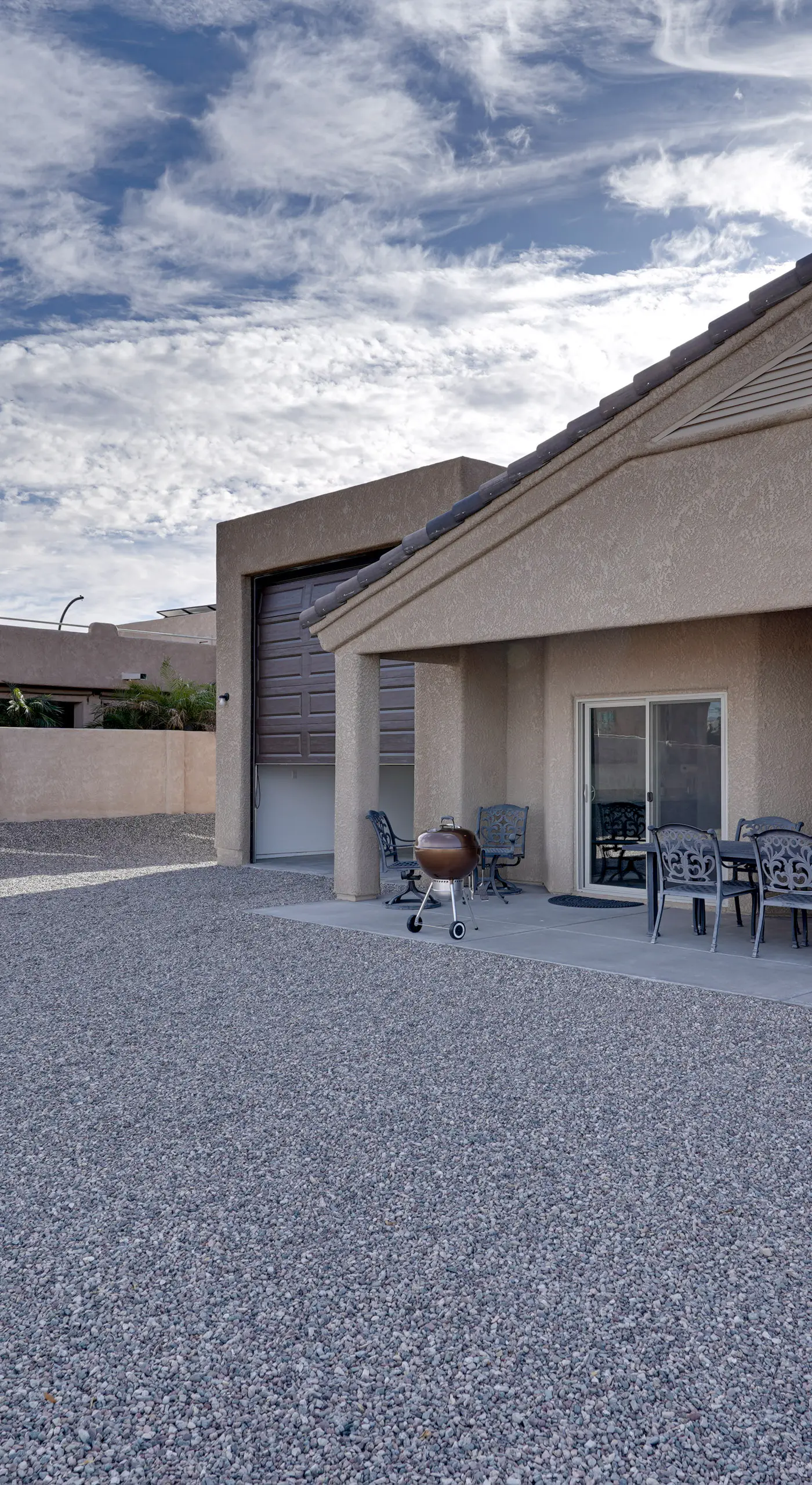 Patio & Grill: Family-Friendly Lake Havasu Home