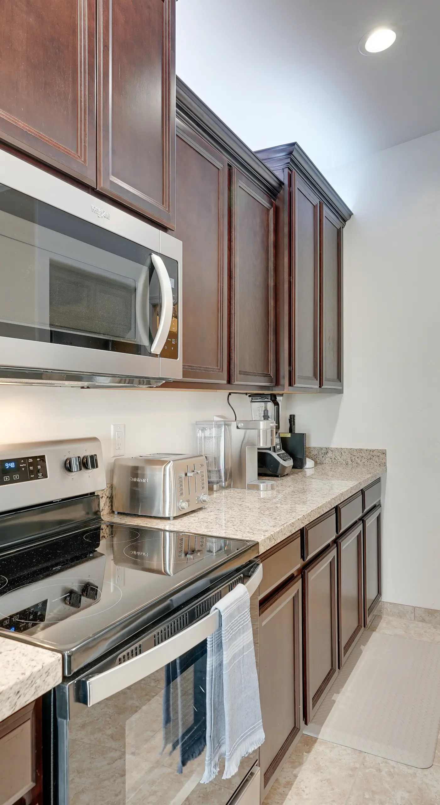 Patio & Grill: Family-Friendly Lake Havasu Home