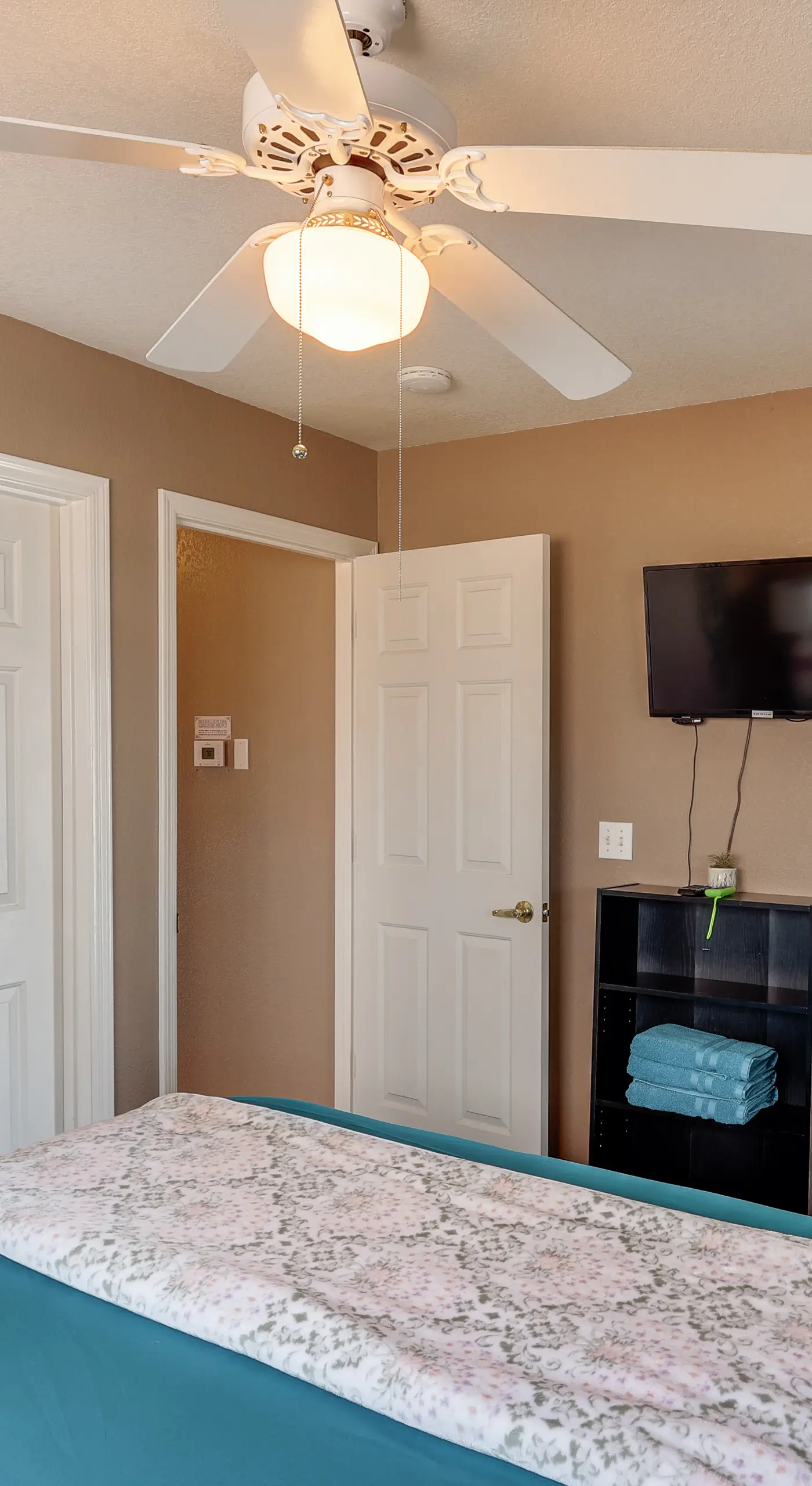 Cozy Lake Havasu City Home - Pool and Hot Tub