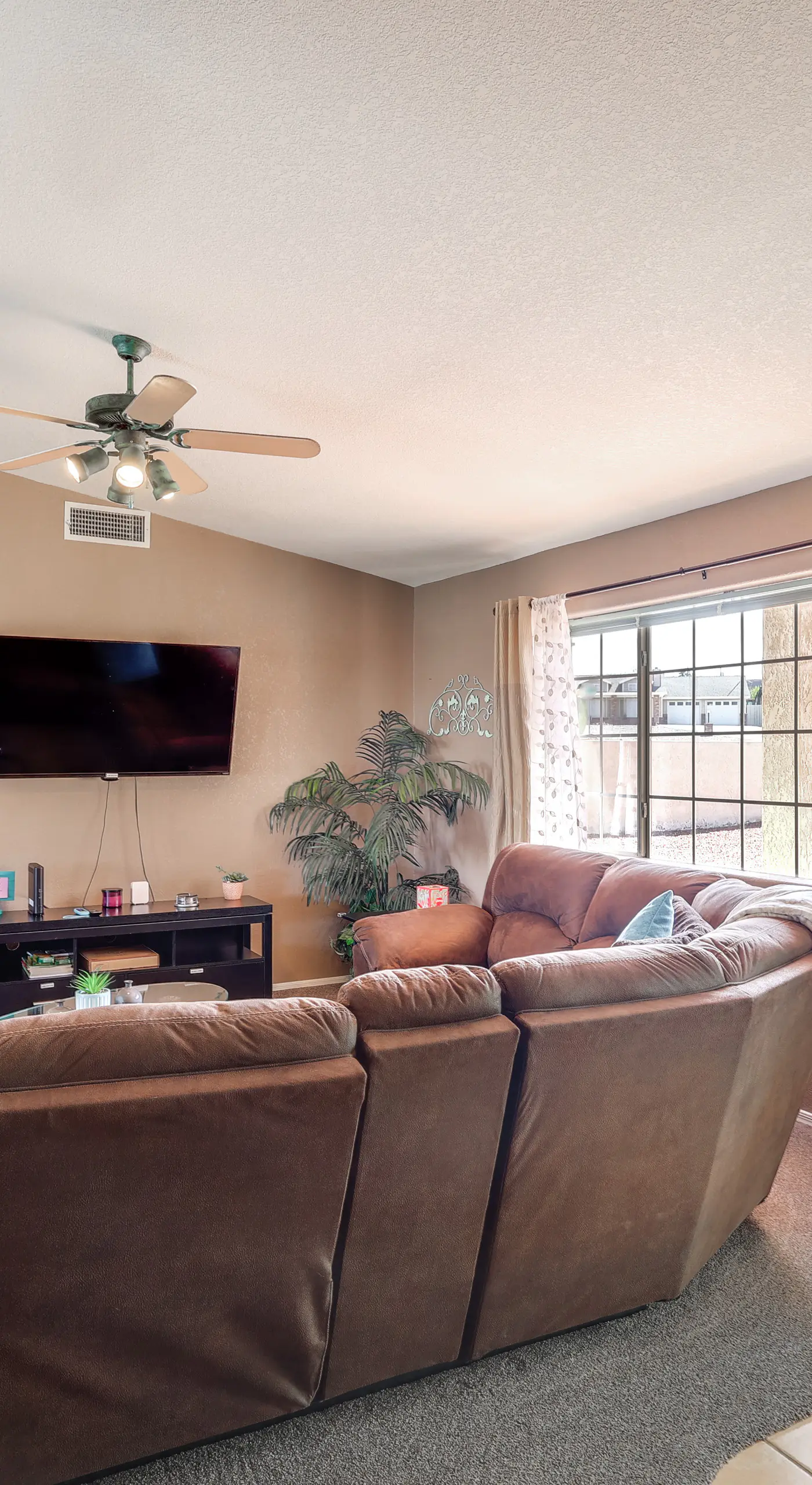 Cozy Lake Havasu City Home - Pool and Hot Tub
