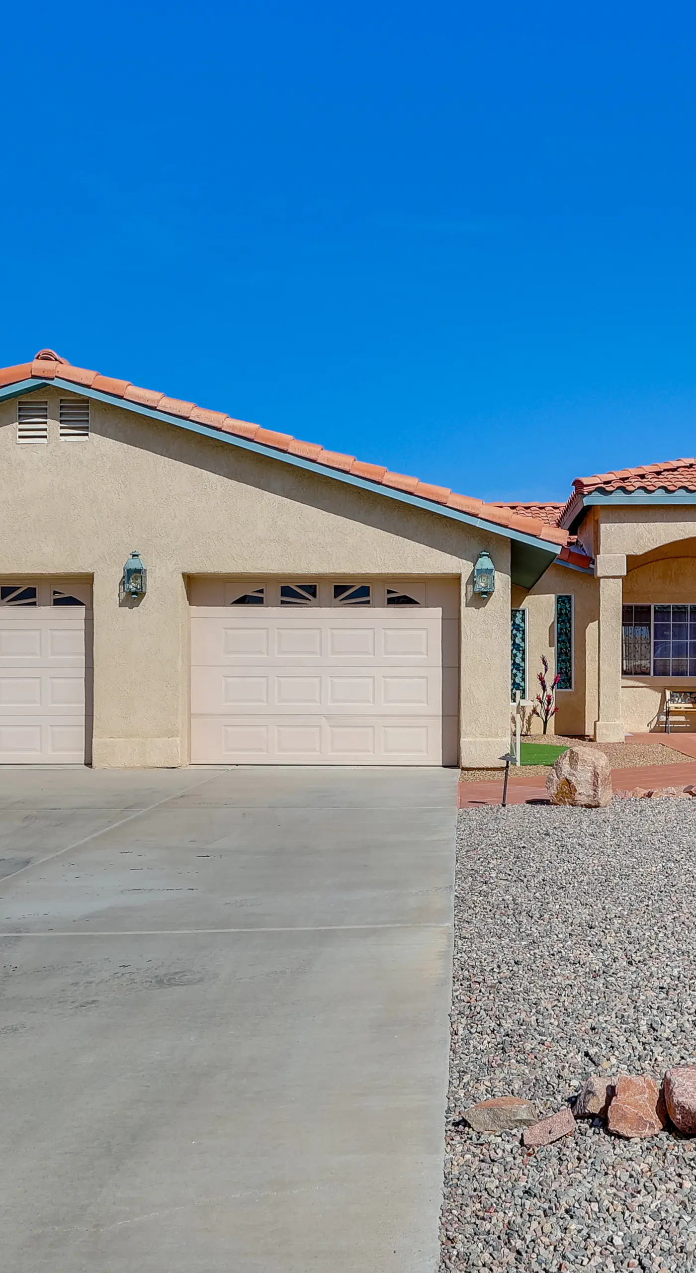 Cozy Lake Havasu City Home - Pool and Hot Tub