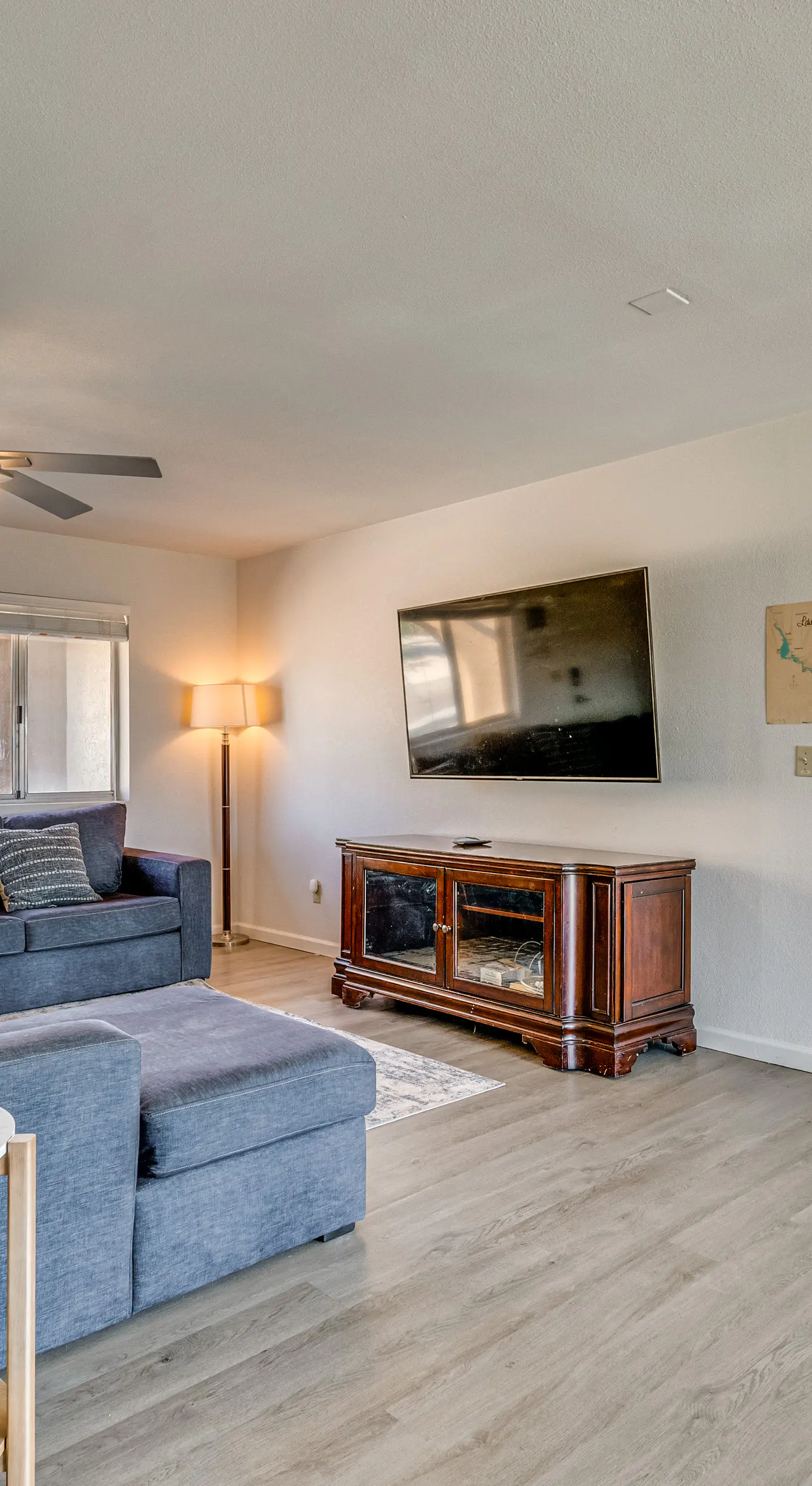 2 Mi to Lake Havasu: Pet-Friendly Home