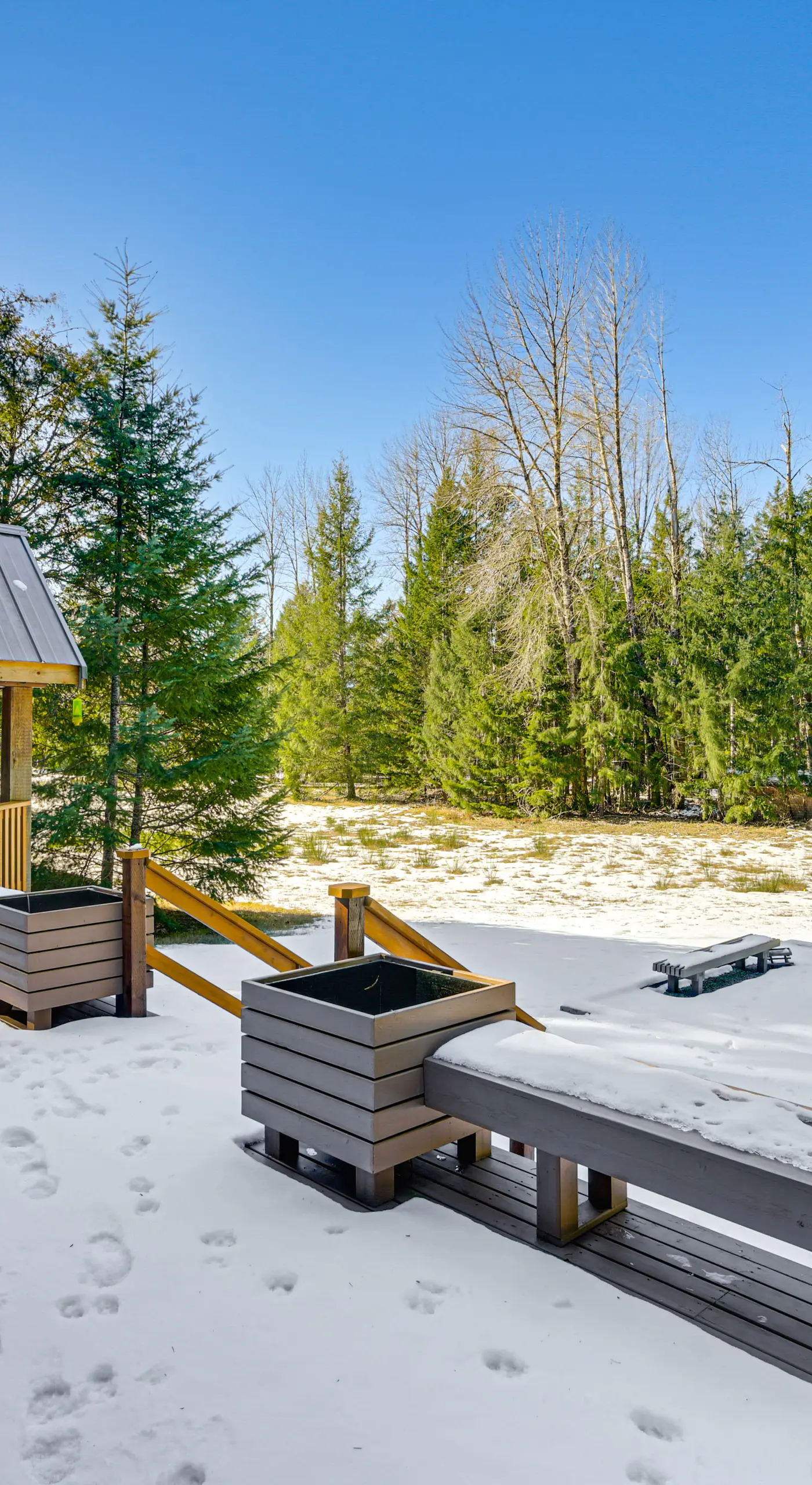 Deck, Hot Tub & Fire Pit: Mtn-View Packwood Cabin